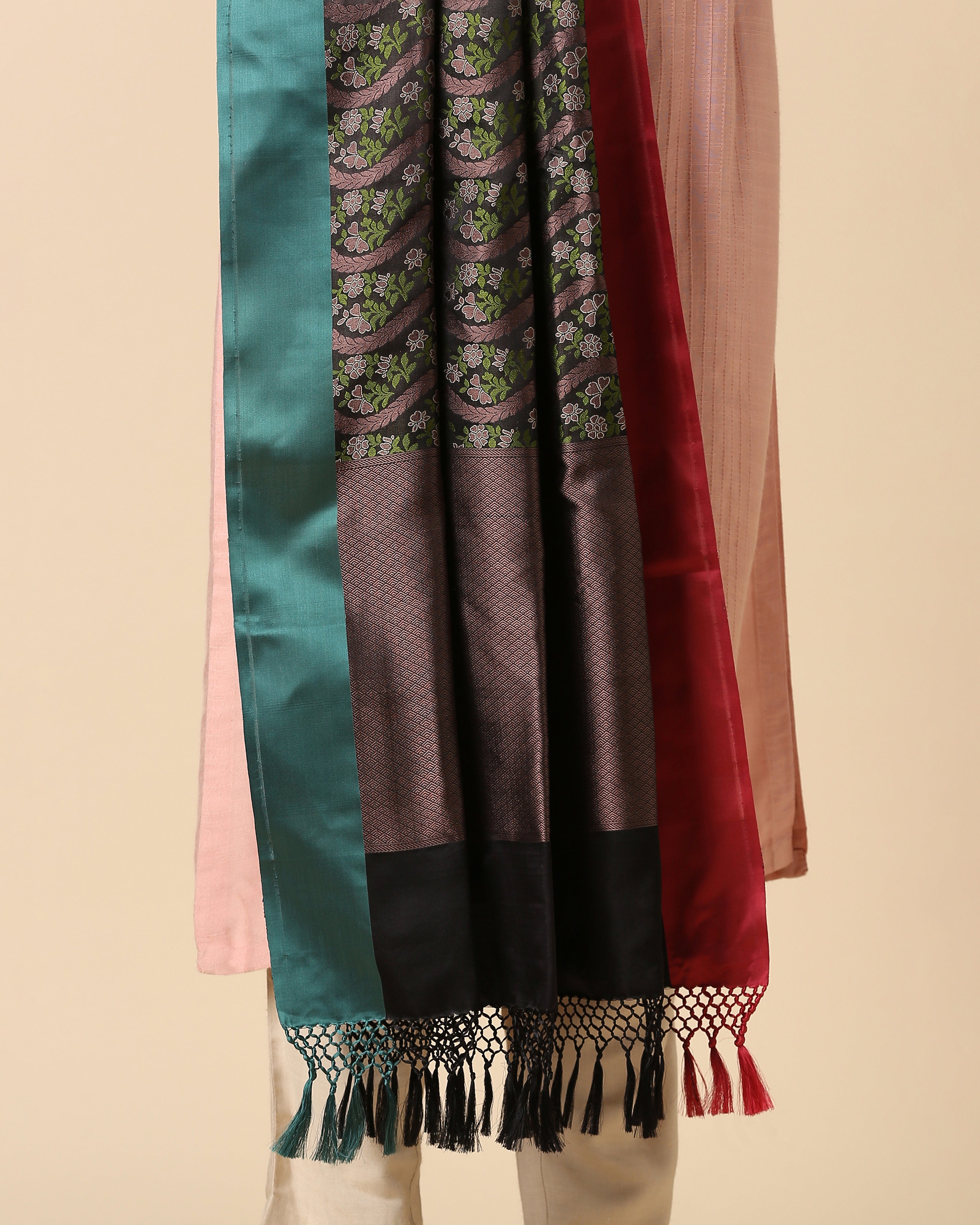 Ruhei Banarasi Tanchoi And Kadwa Silk Dupatta