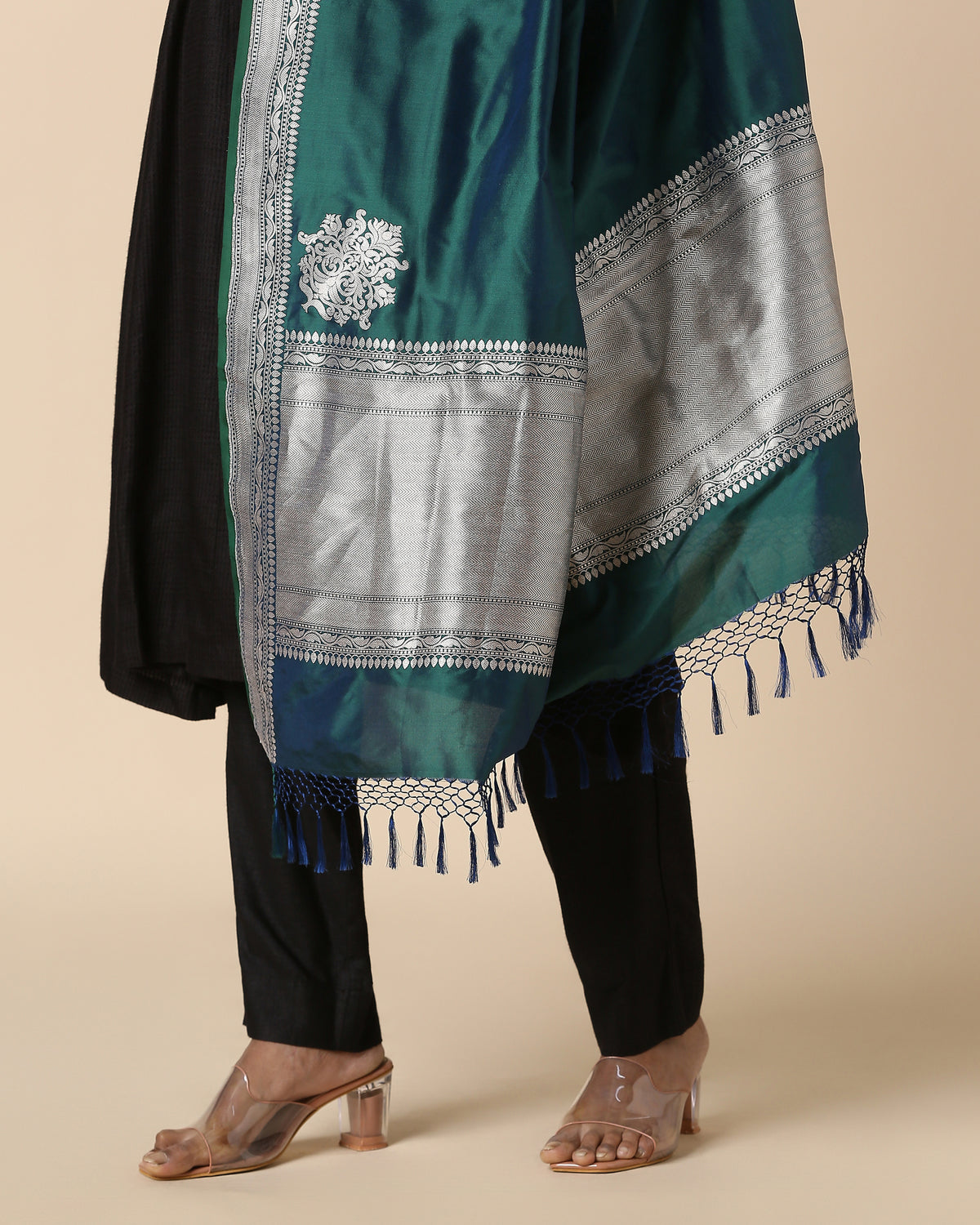 Shakuntala Banarasi Kadwa Silk Dupatta
