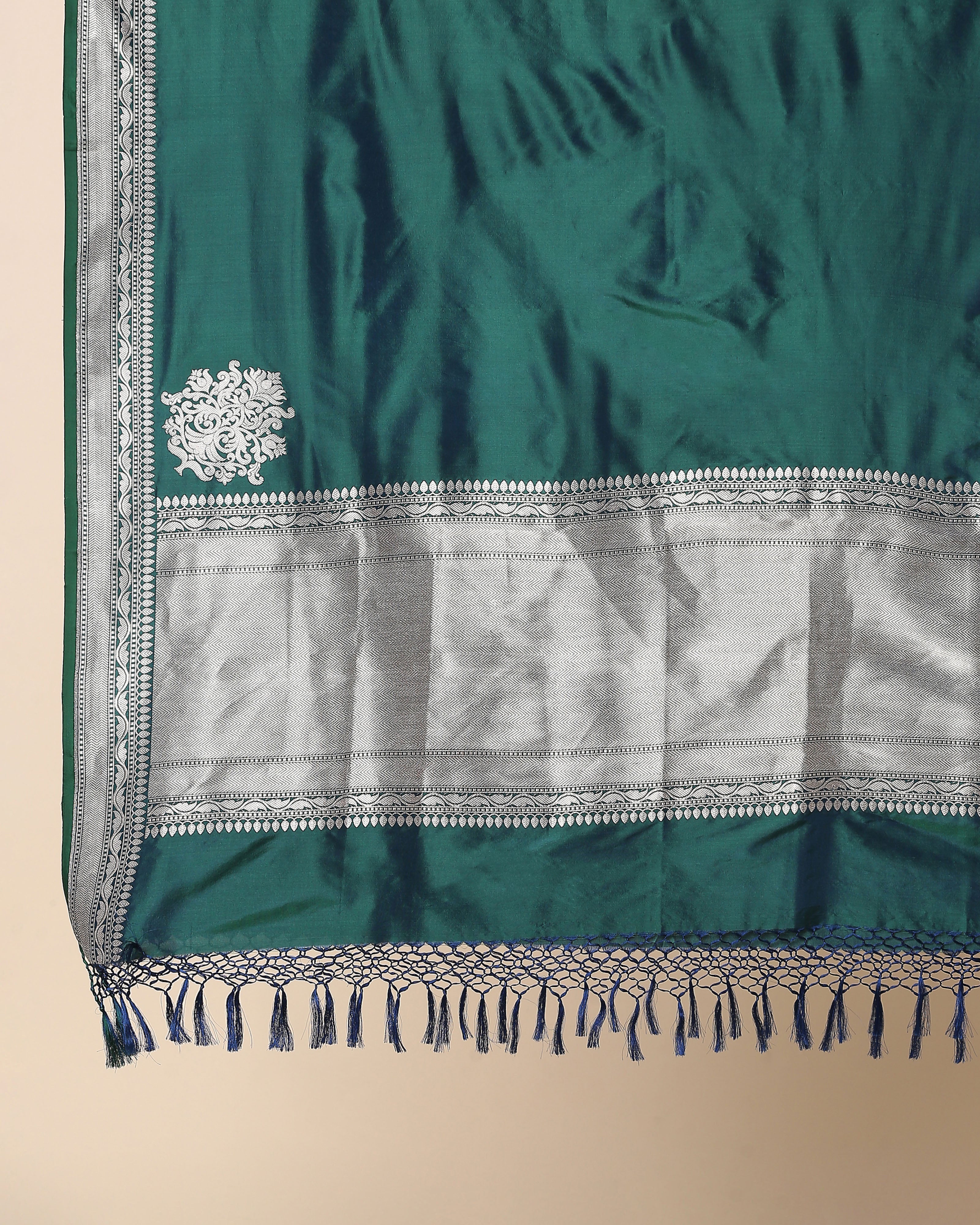 Shakuntala Banarasi Kadwa Silk Dupatta
