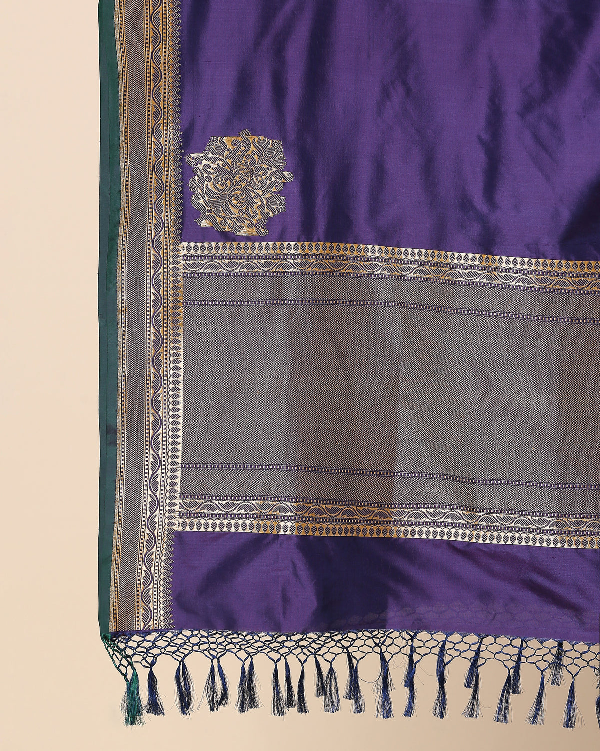 Shakuntala Banarasi Kadwa Silk Dupatta