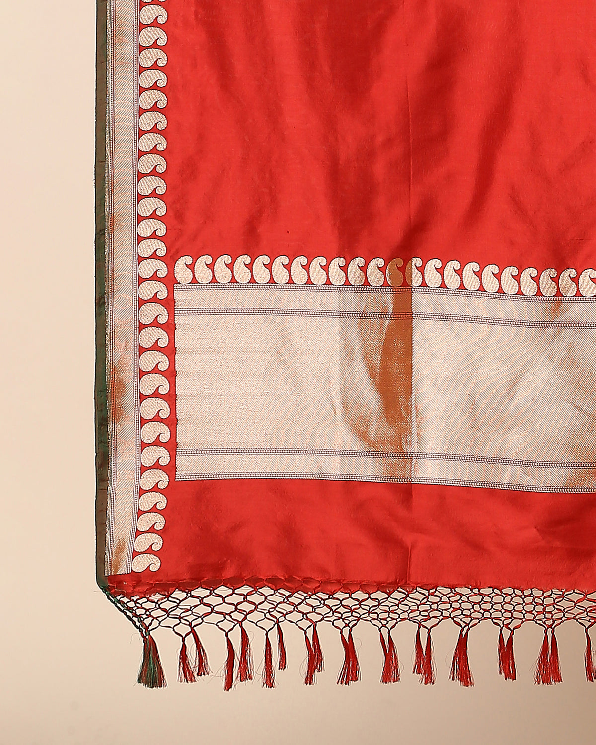 Sreya Banarasi Kadwa Silk Dupatta