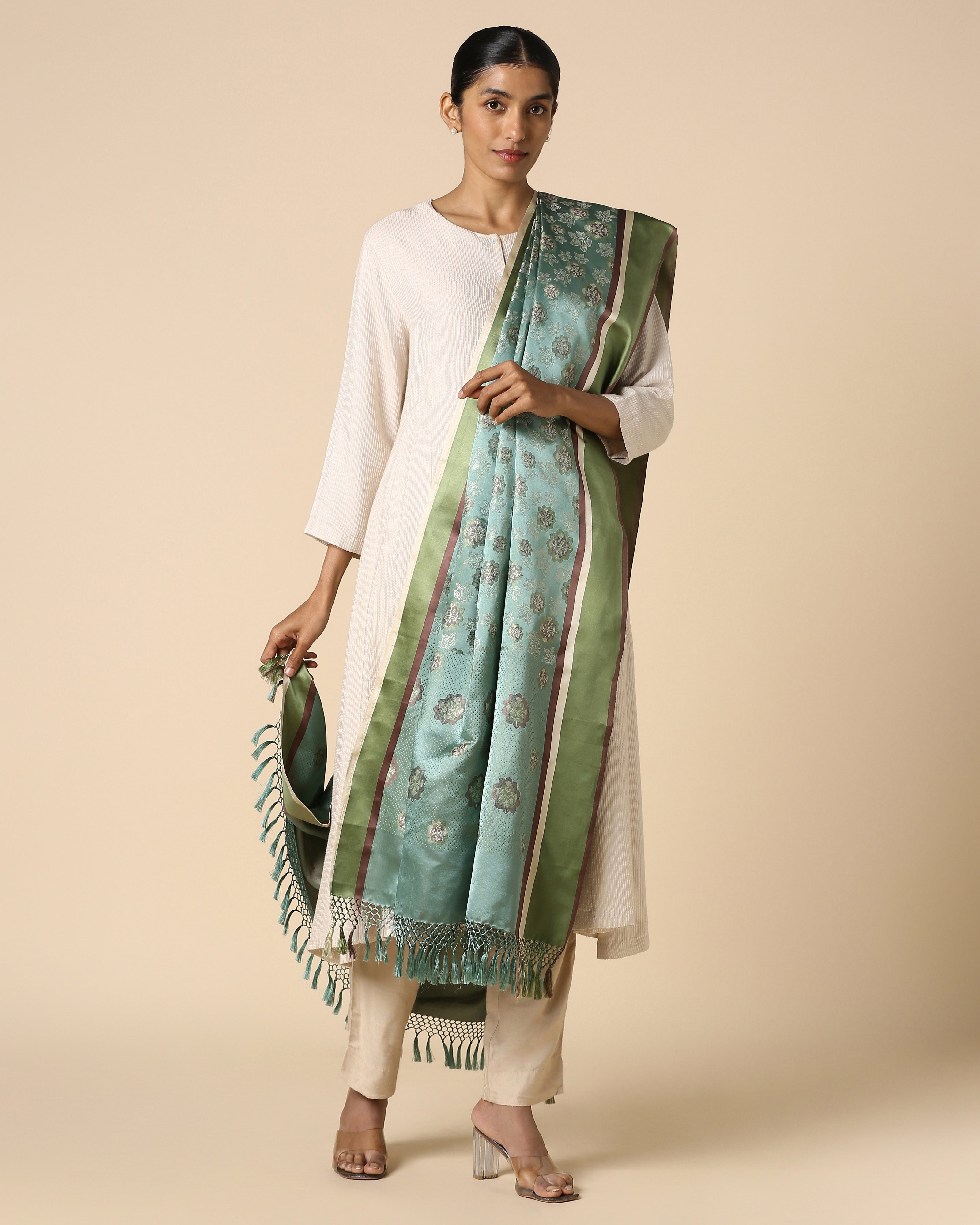 Seola Banarasi Tanchoi Silk Dupatta