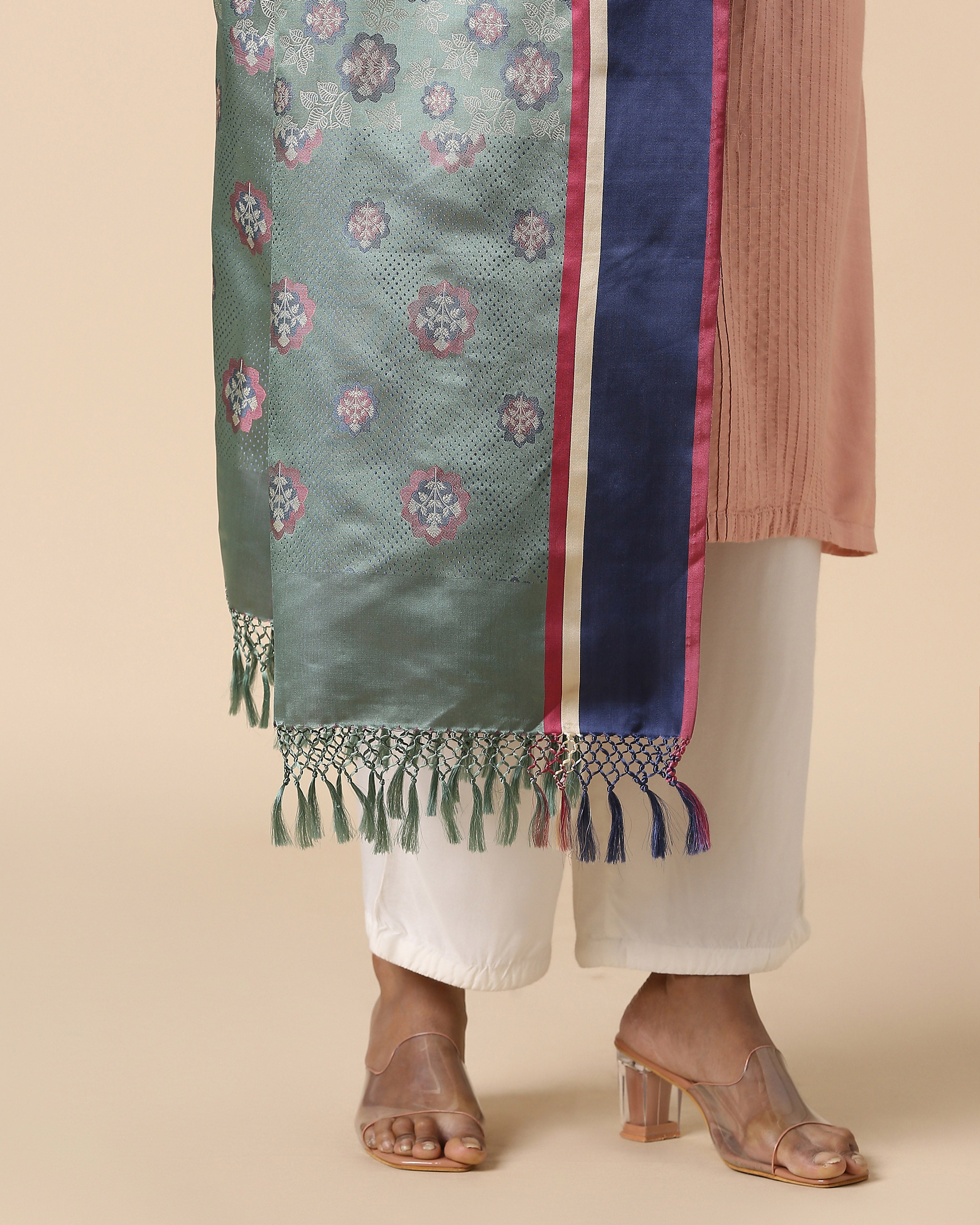 Seola Banarasi Tanchoi Silk Dupatta
