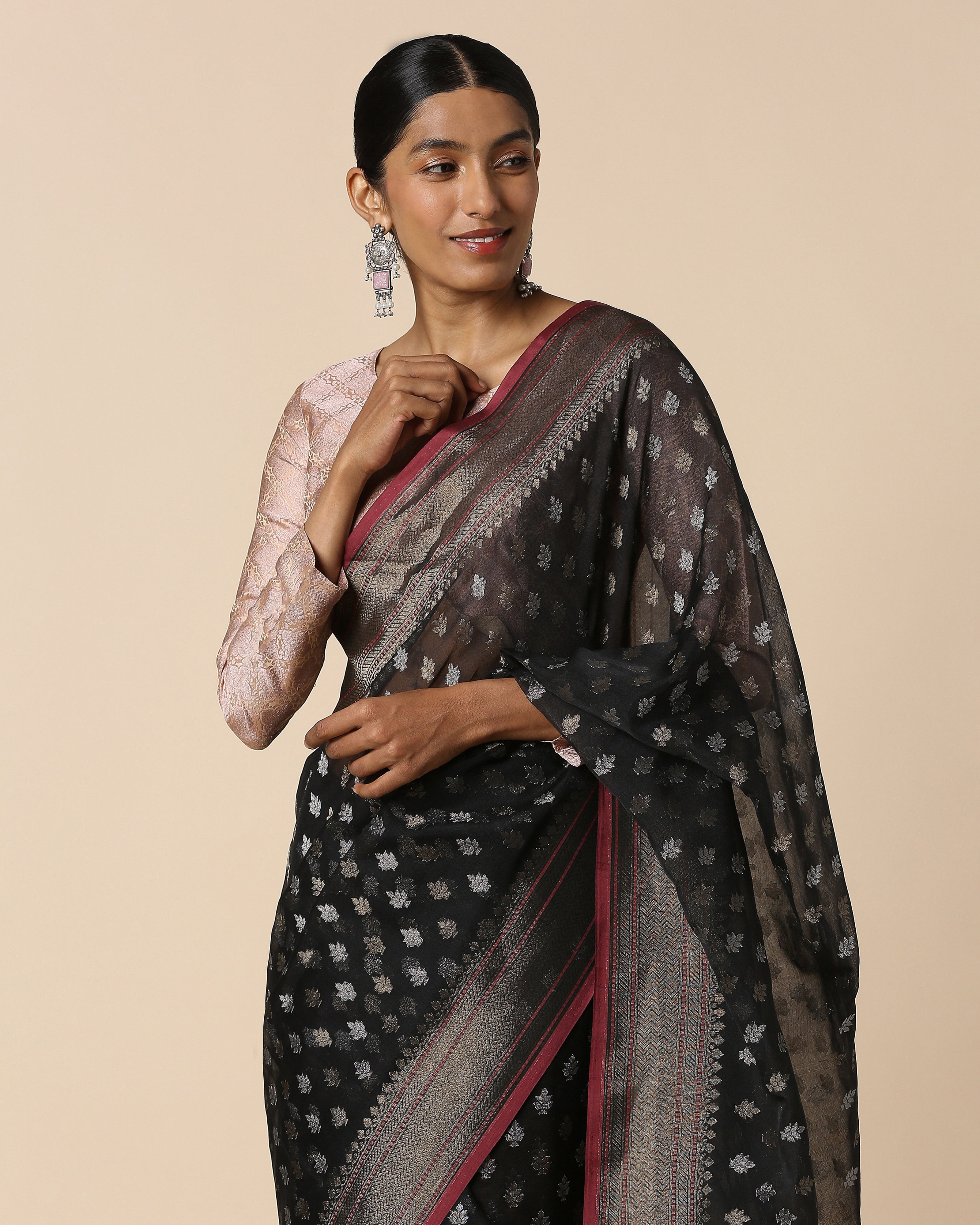 Katha Banarasi Ektara Kadwa Cotton Saree