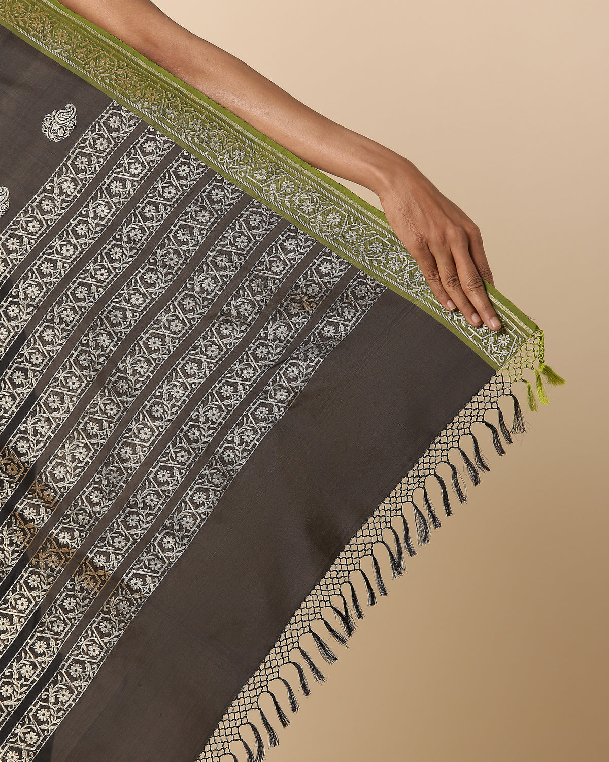 Vainika Banarasi Kadwa Silk Saree