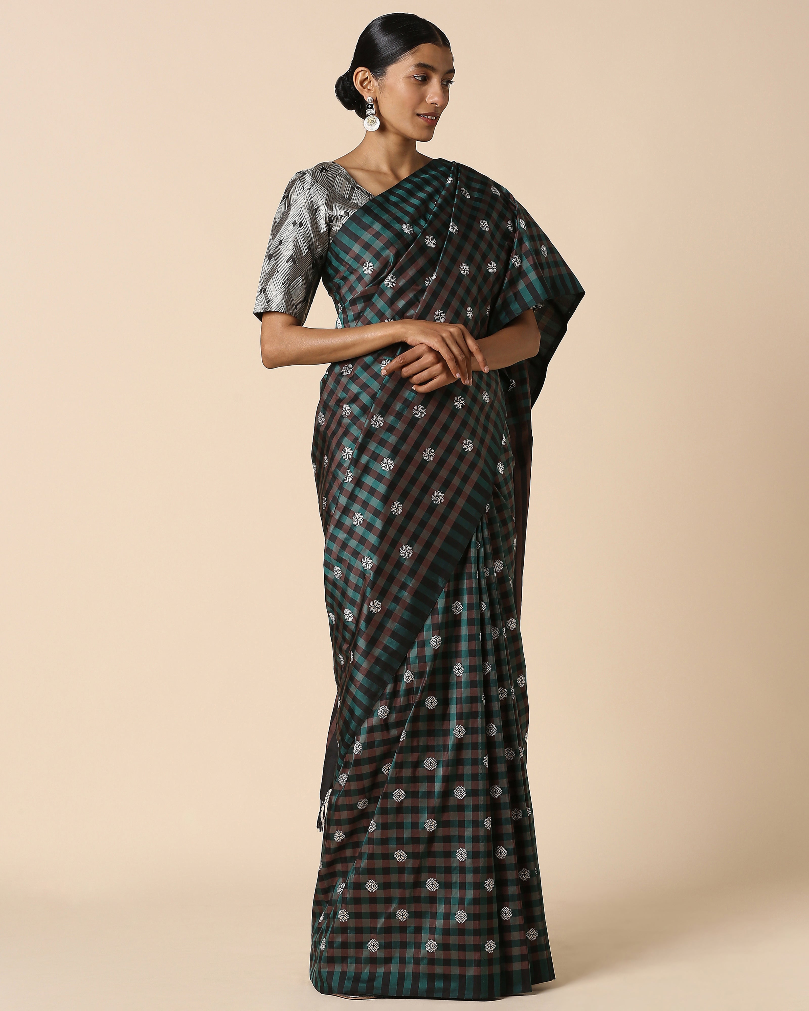 Smrutika Banarasi Kadwa Silk Saree