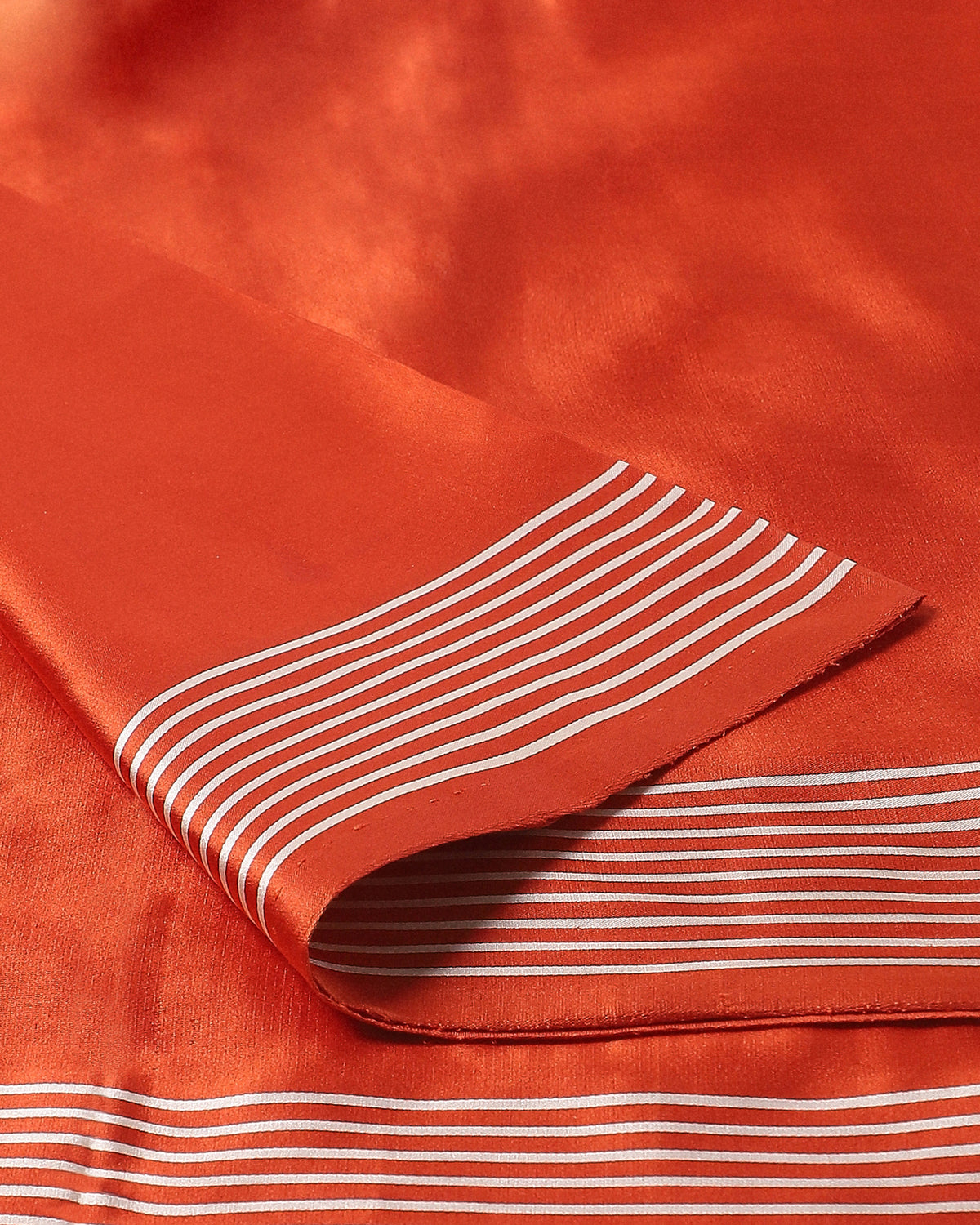 Devon Banarasi Tanchoi Silk Saree