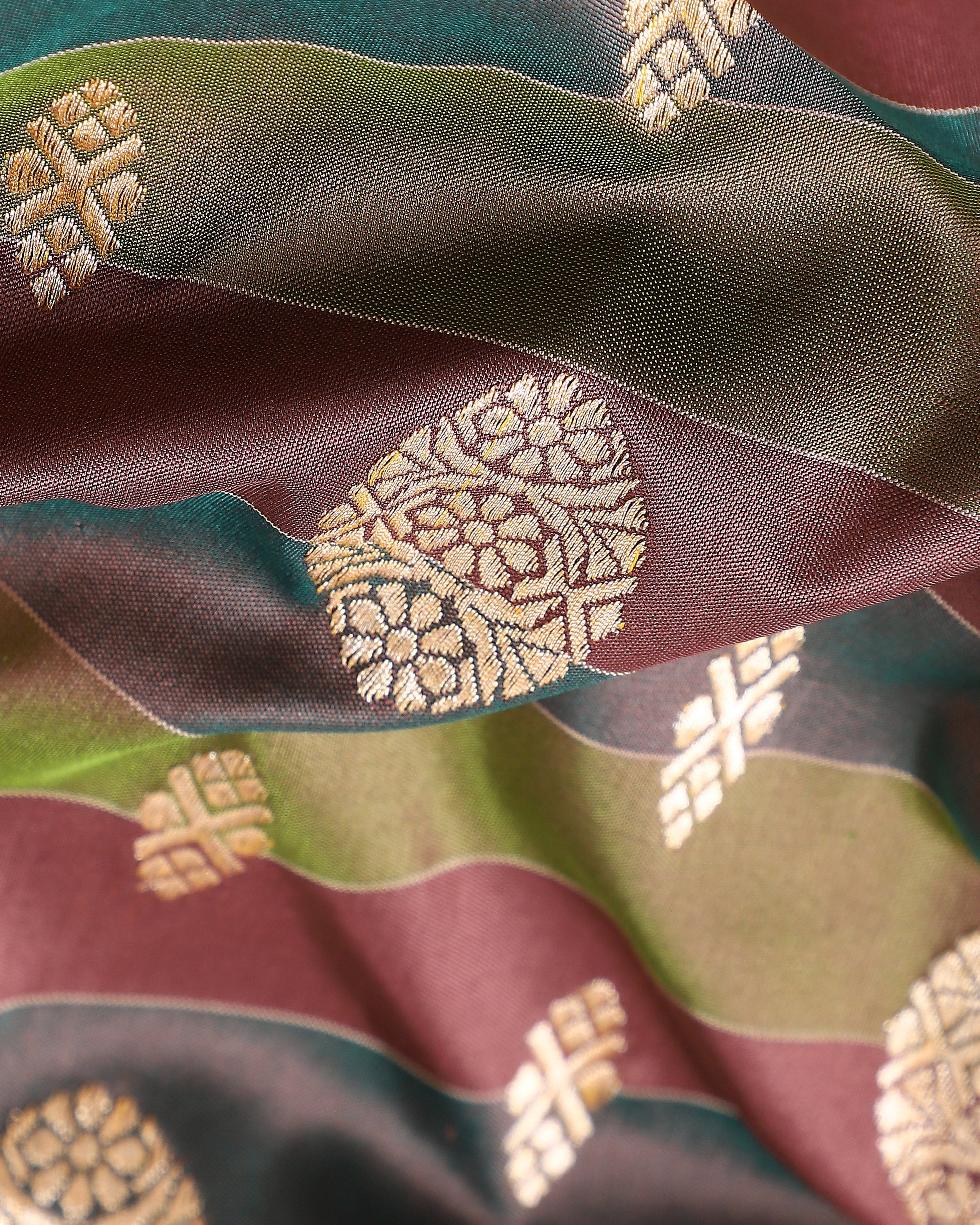 Bakhu Banarasi Kadwa Silk Saree