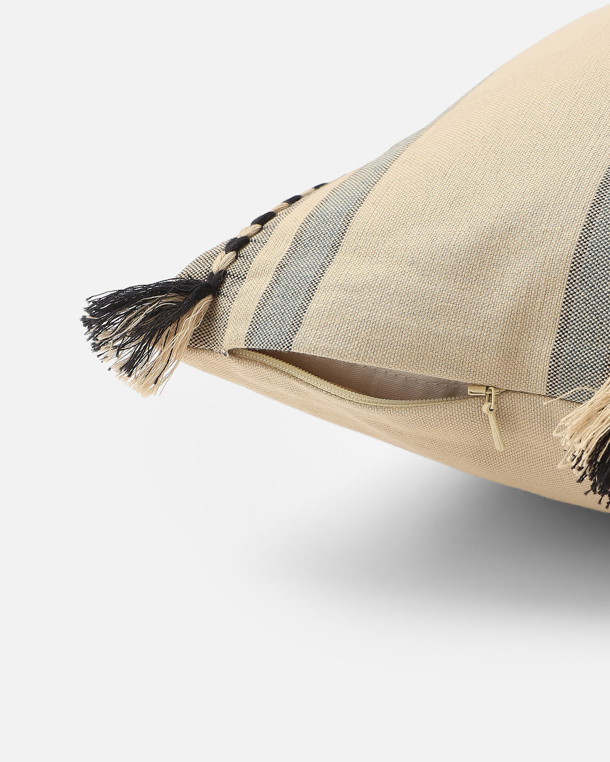 Miru Bhujodi Extra Weft Cotton Cushion Cover