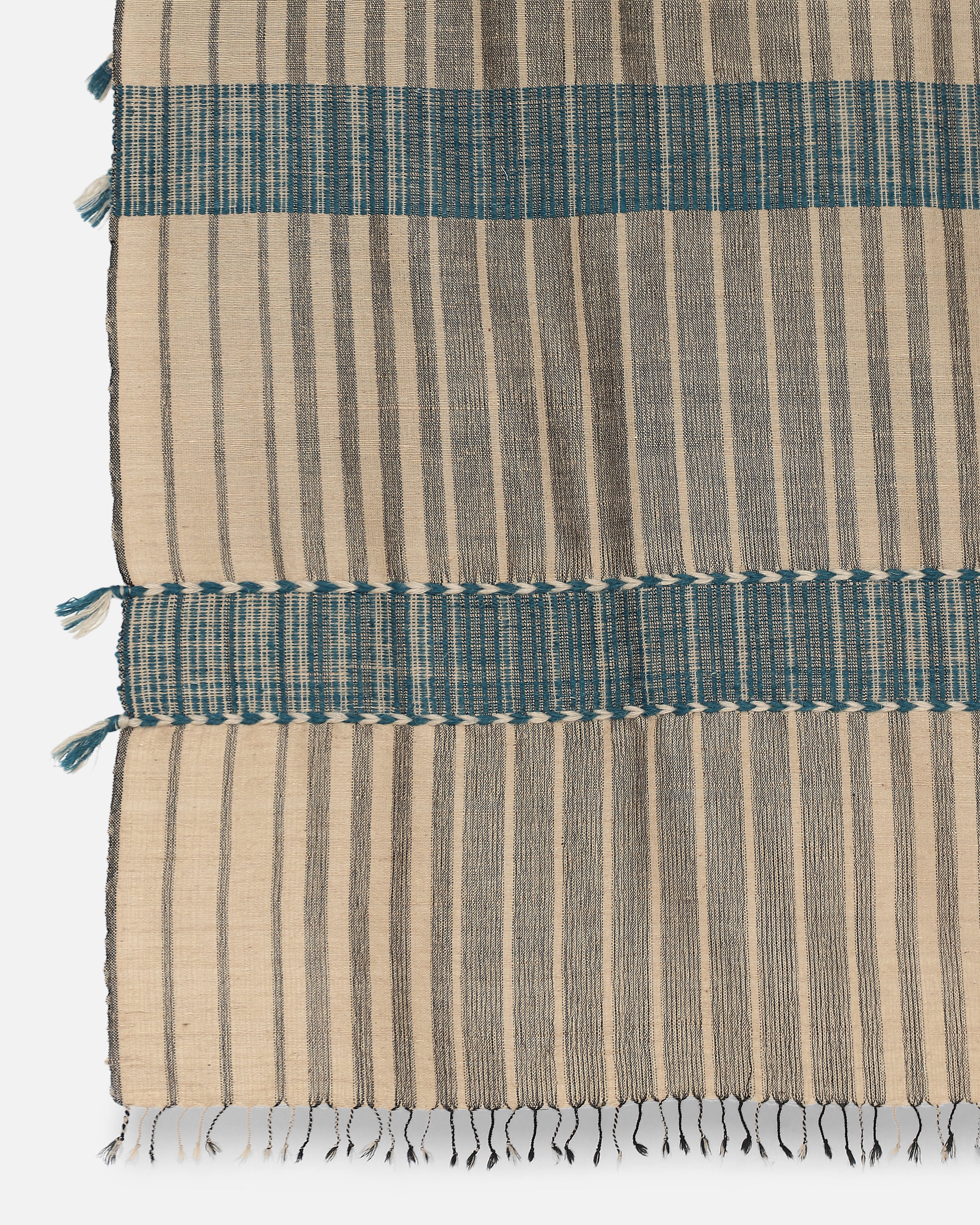 Marvi Bhujodi Extra Weft Woolen Throw