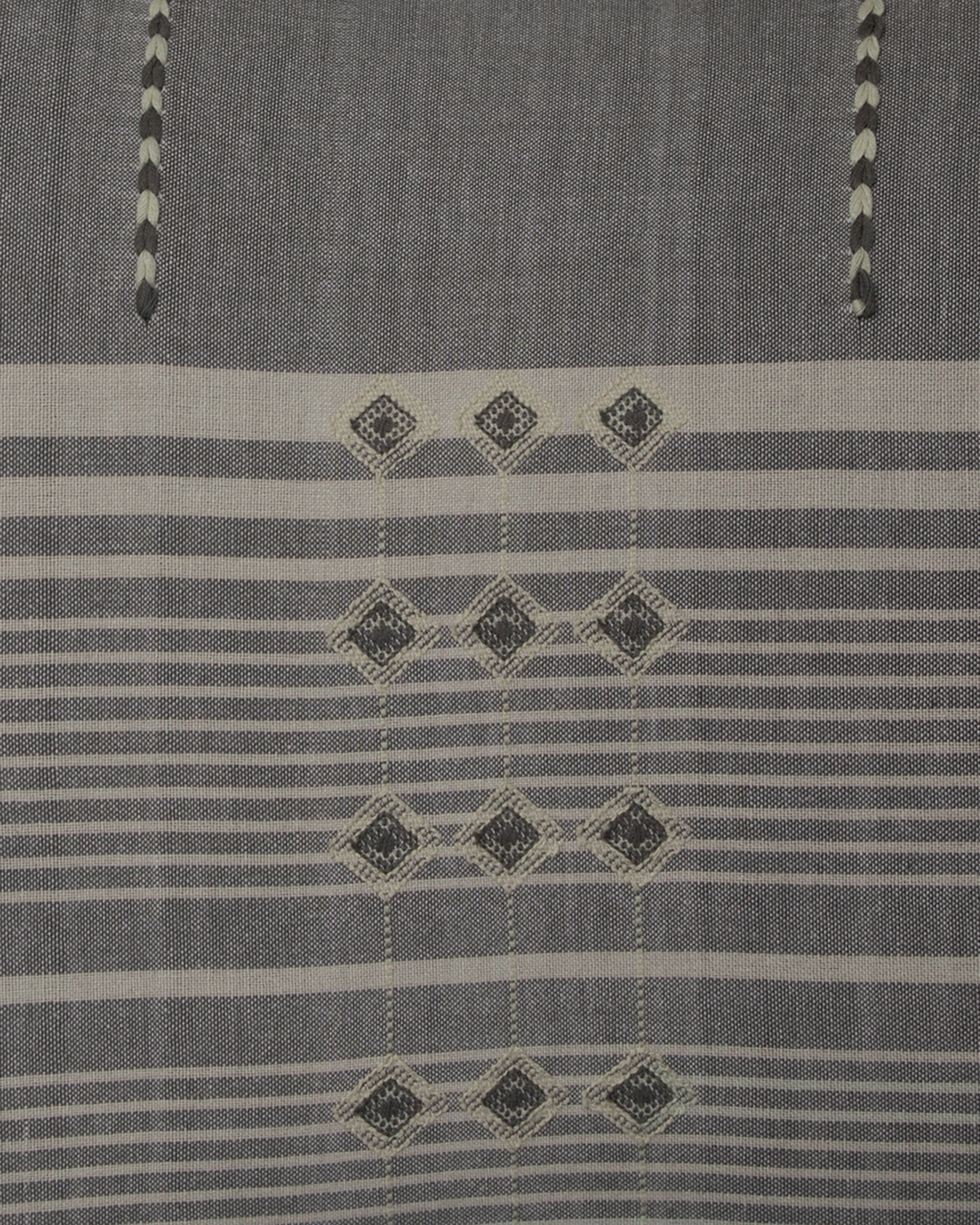 Thar Bhujodi Extra Weft Cotton Cushion Cover