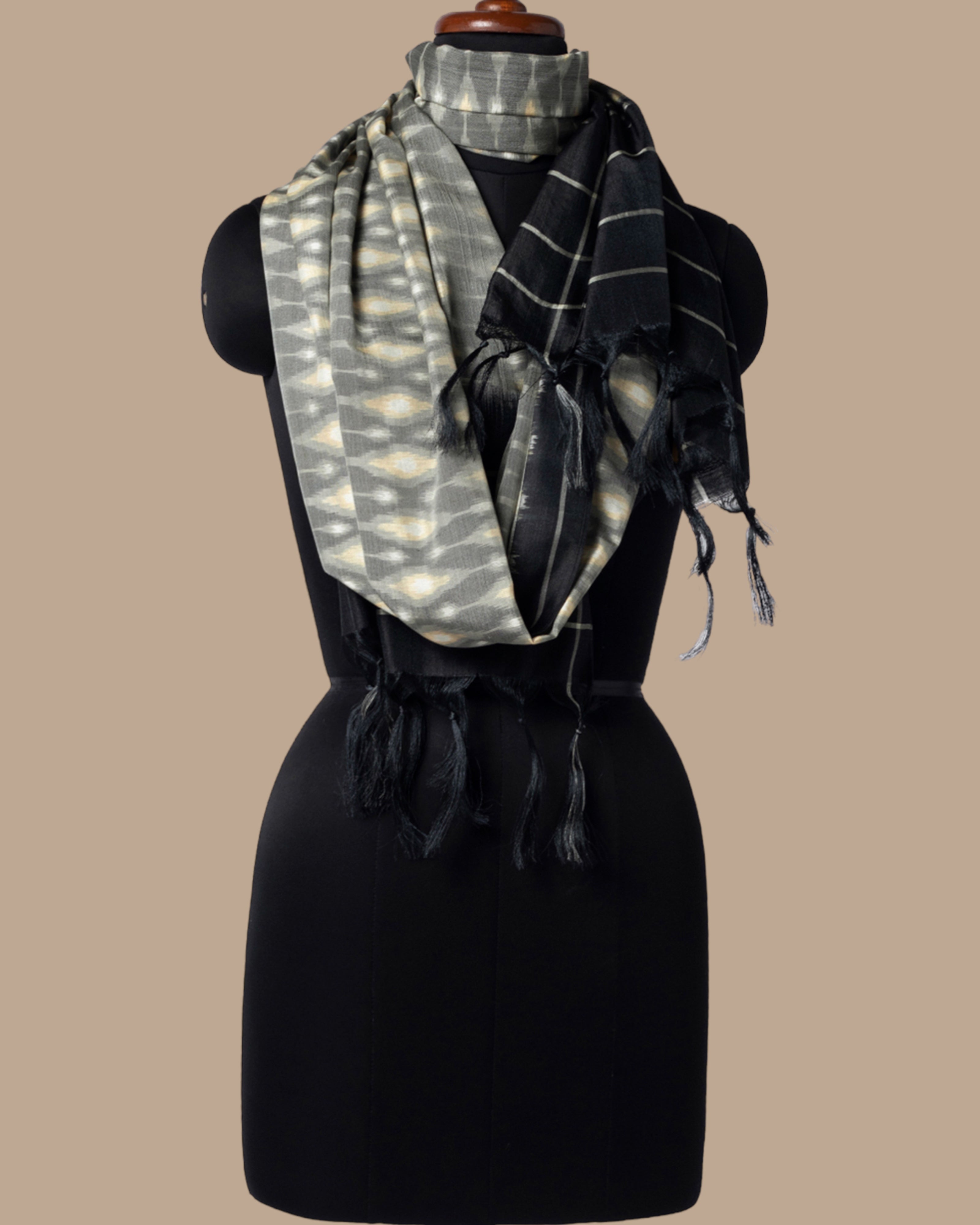 Paragon Pochampally Weft Ikat Silk Stole