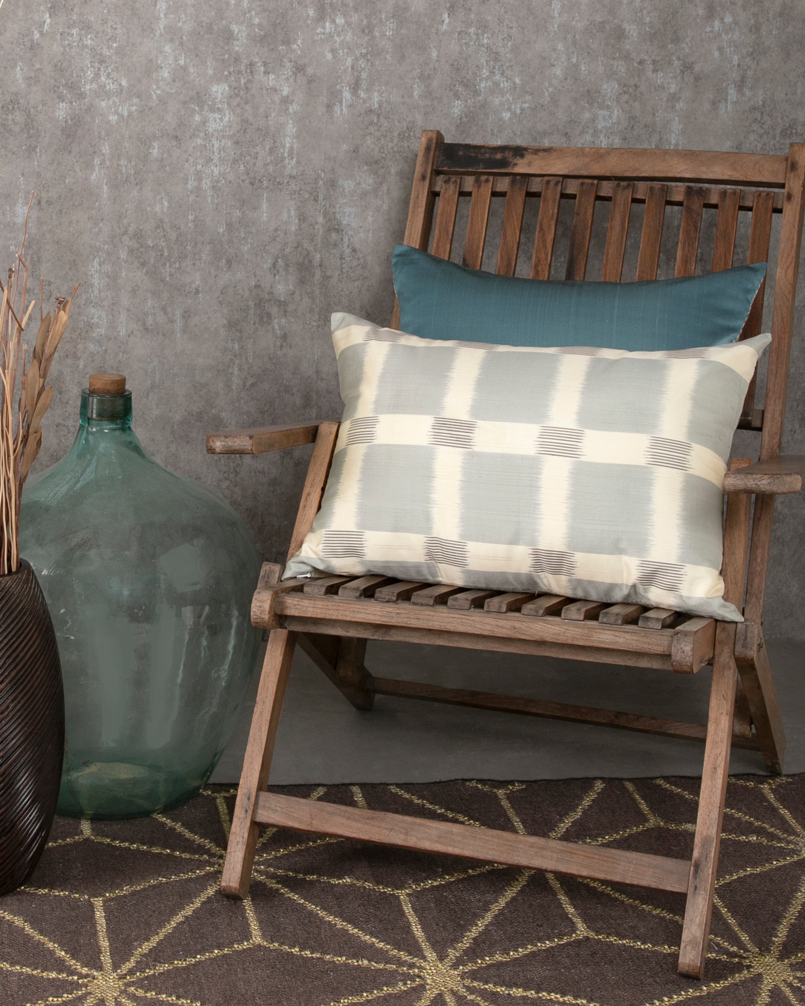 Tile Pochampally Weft Ikat Silk Cushion Cover