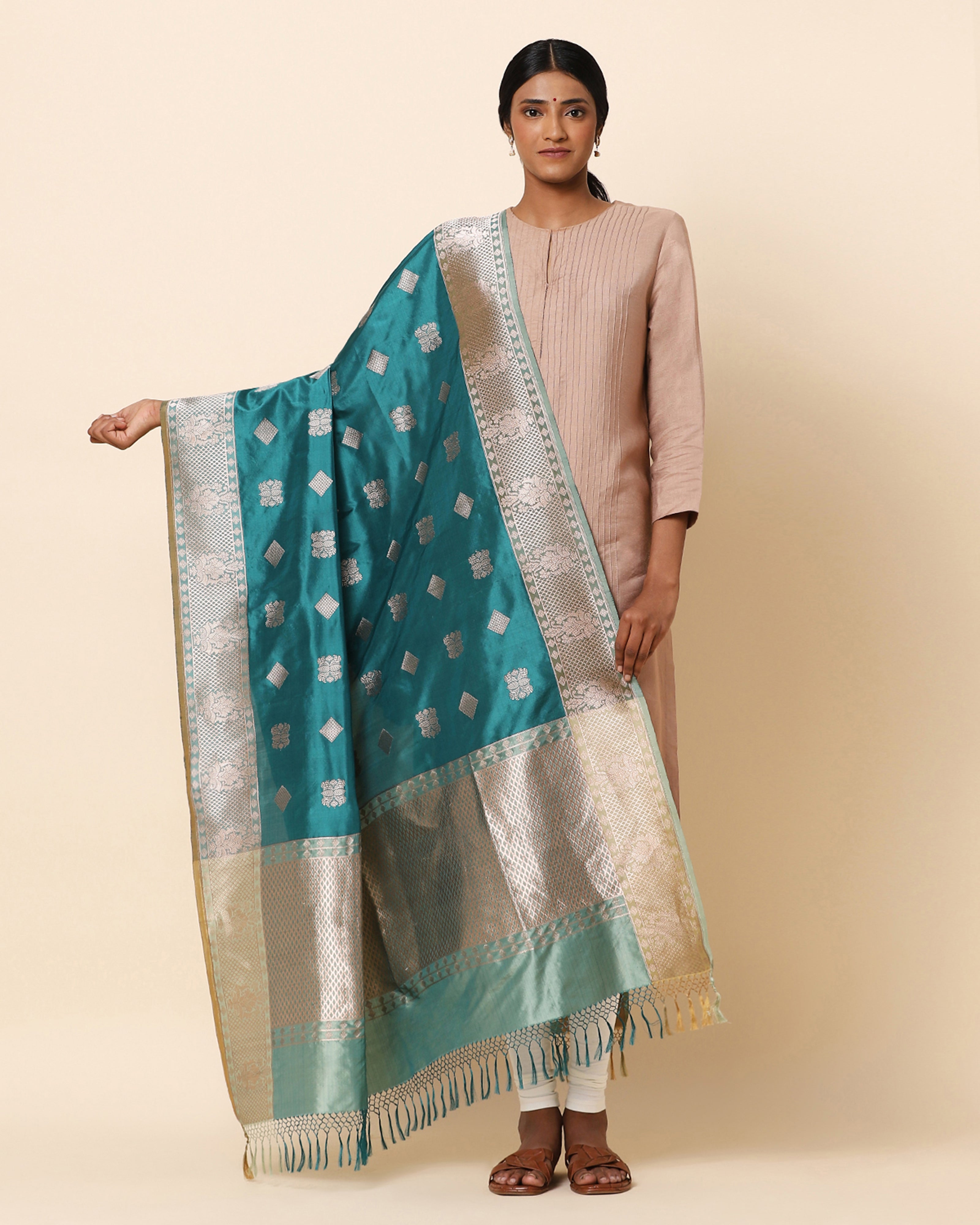 Bhanu Banarasi Kadwa Silk Dupatta