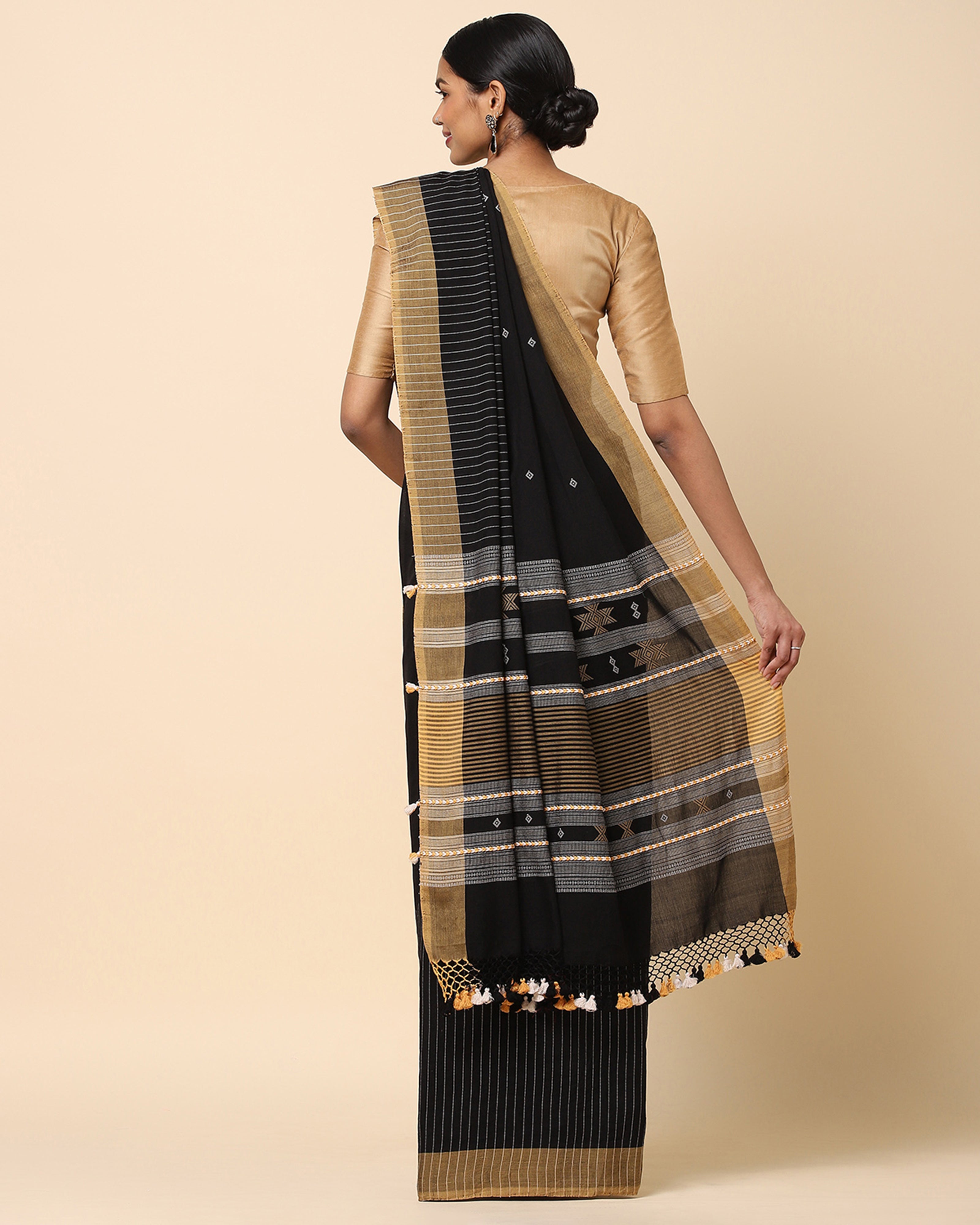 Mohita Bhujodi Extra Weft Cotton Saree