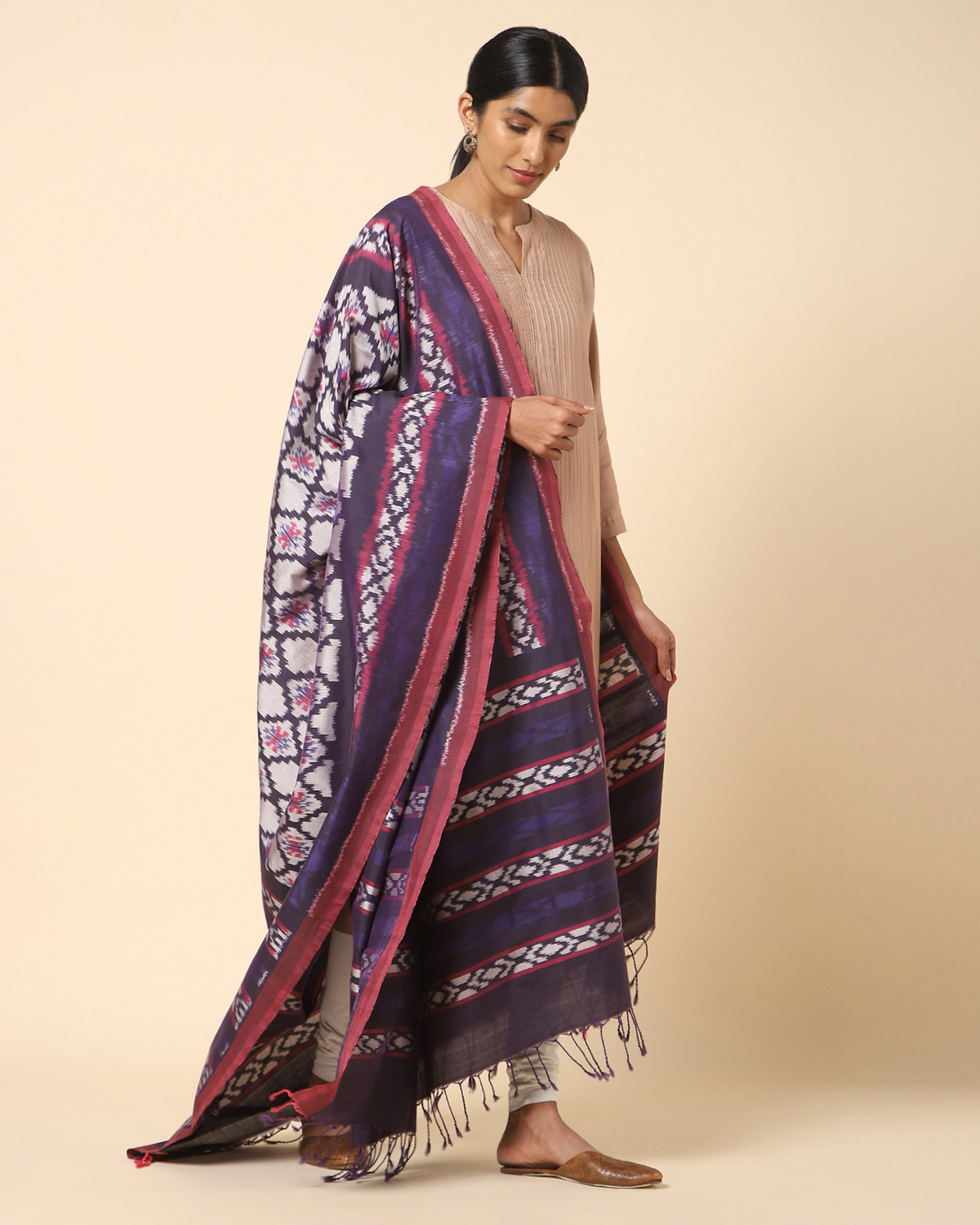 Vaishnavi Pochampally Weft Ikat Cotton Silk Dupatta