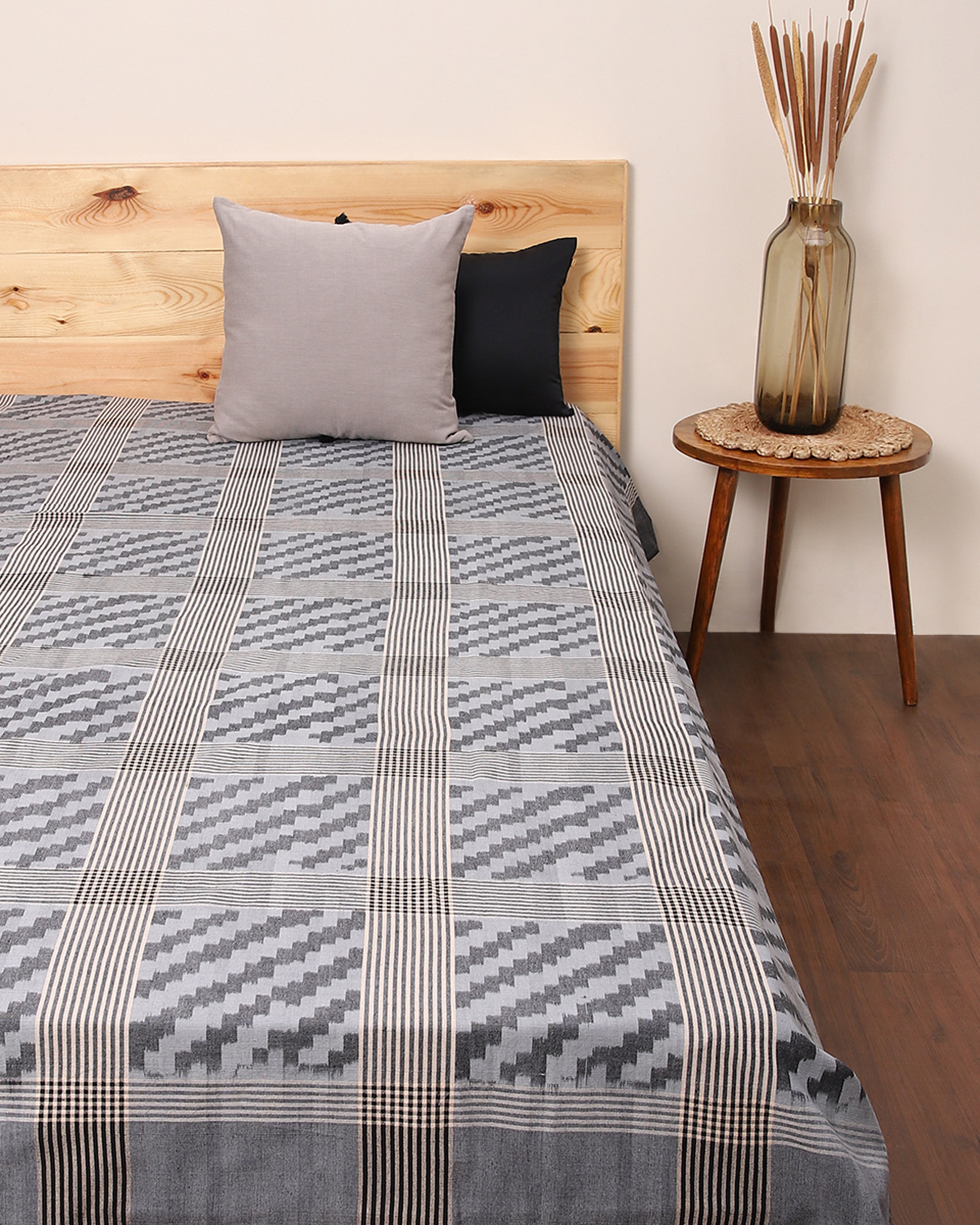 Avisa Pochampally Warp Ikat Cotton Double Bed Cover