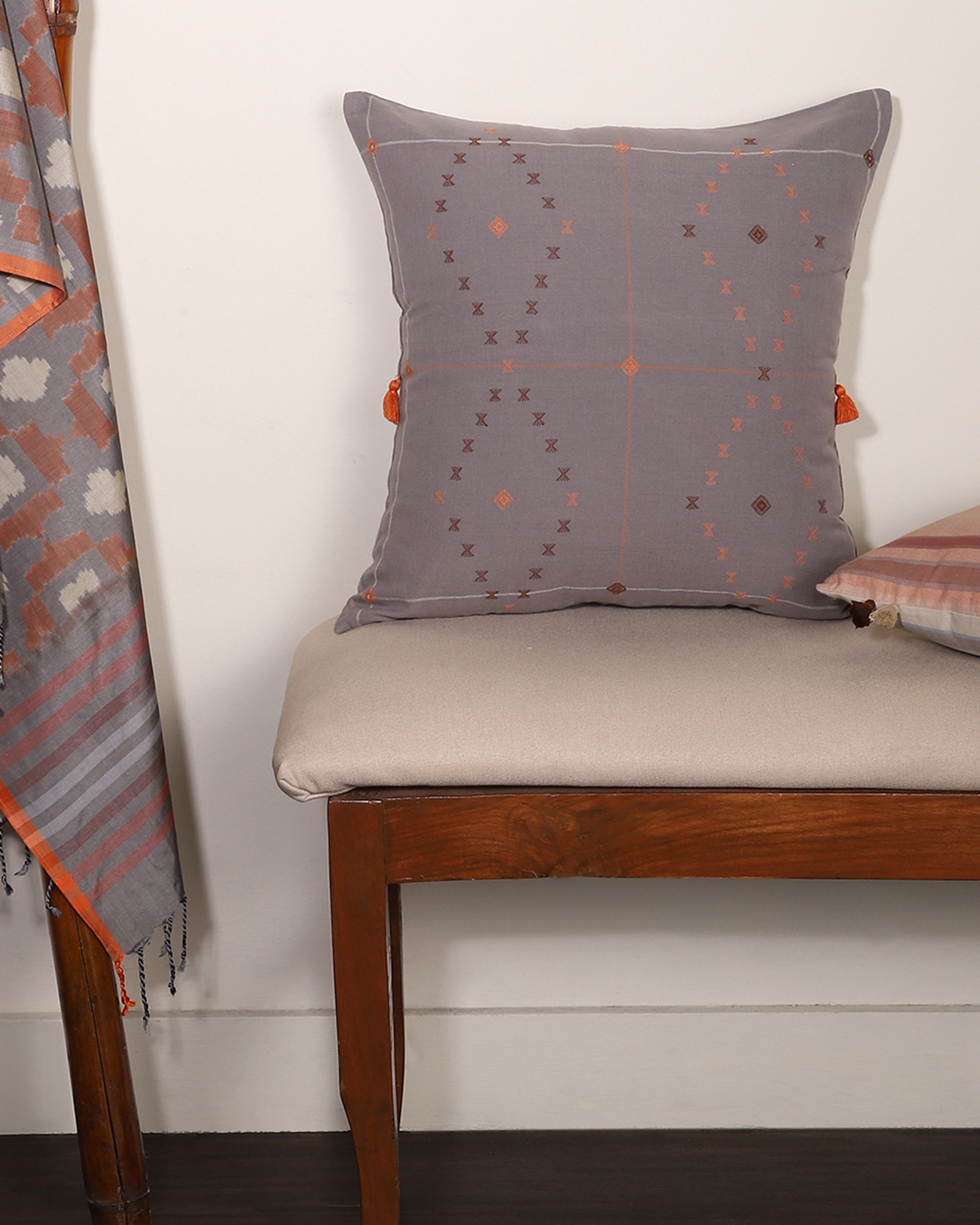 Sierra Bhujodi Extra Weft Cotton Cushion Cover