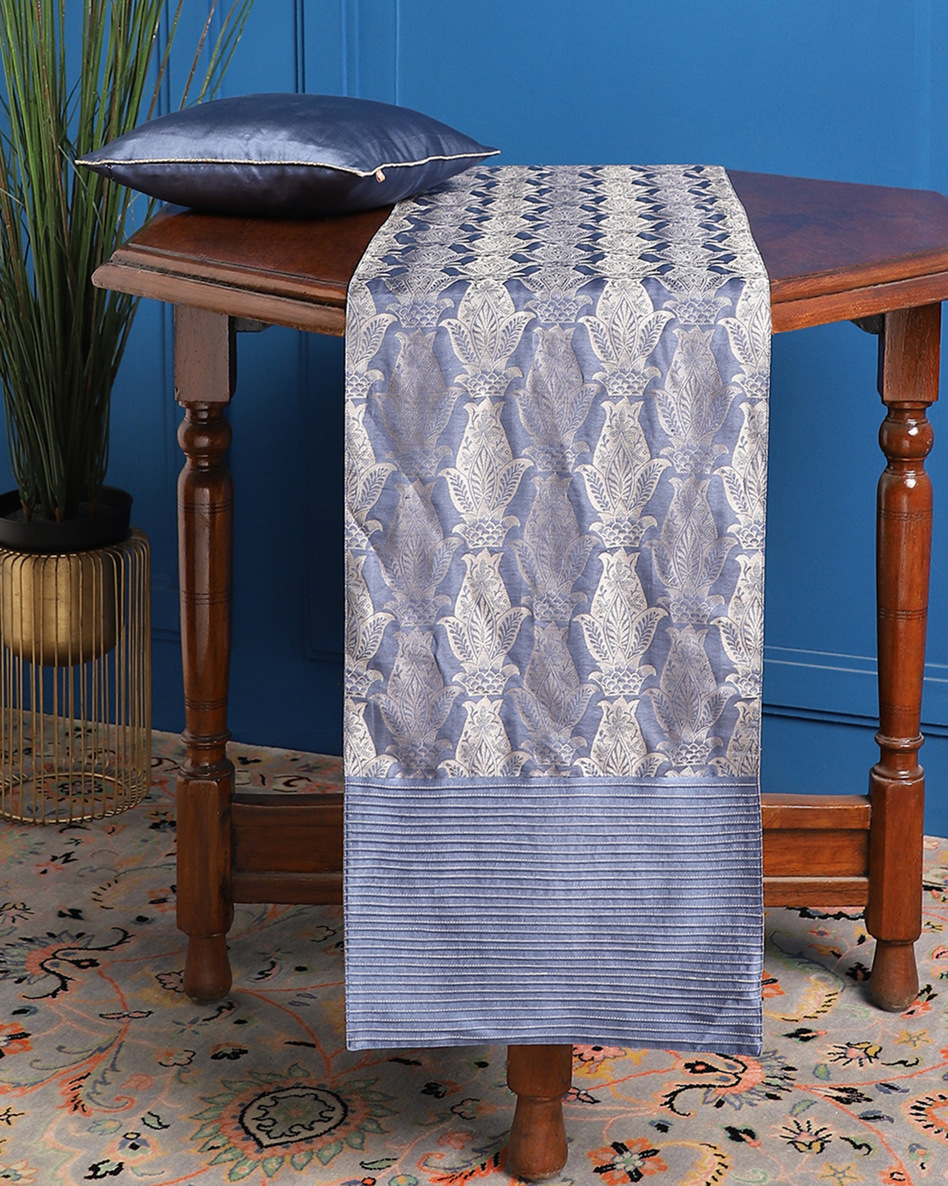 Aruvi Banarasi Powdi Silk Linen Table Runner