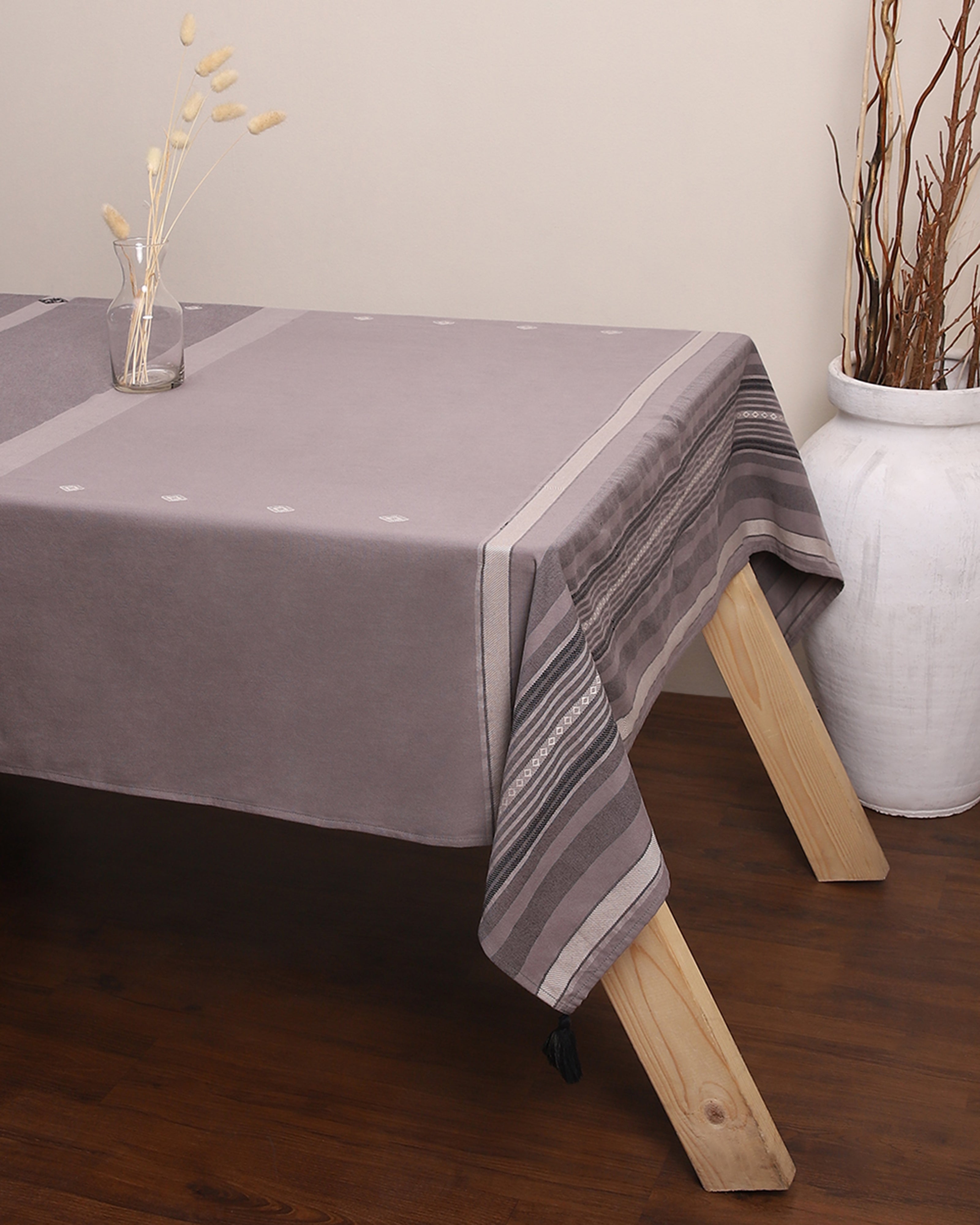 Ekaja Bhujodi Extra Weft Cotton Table Cover