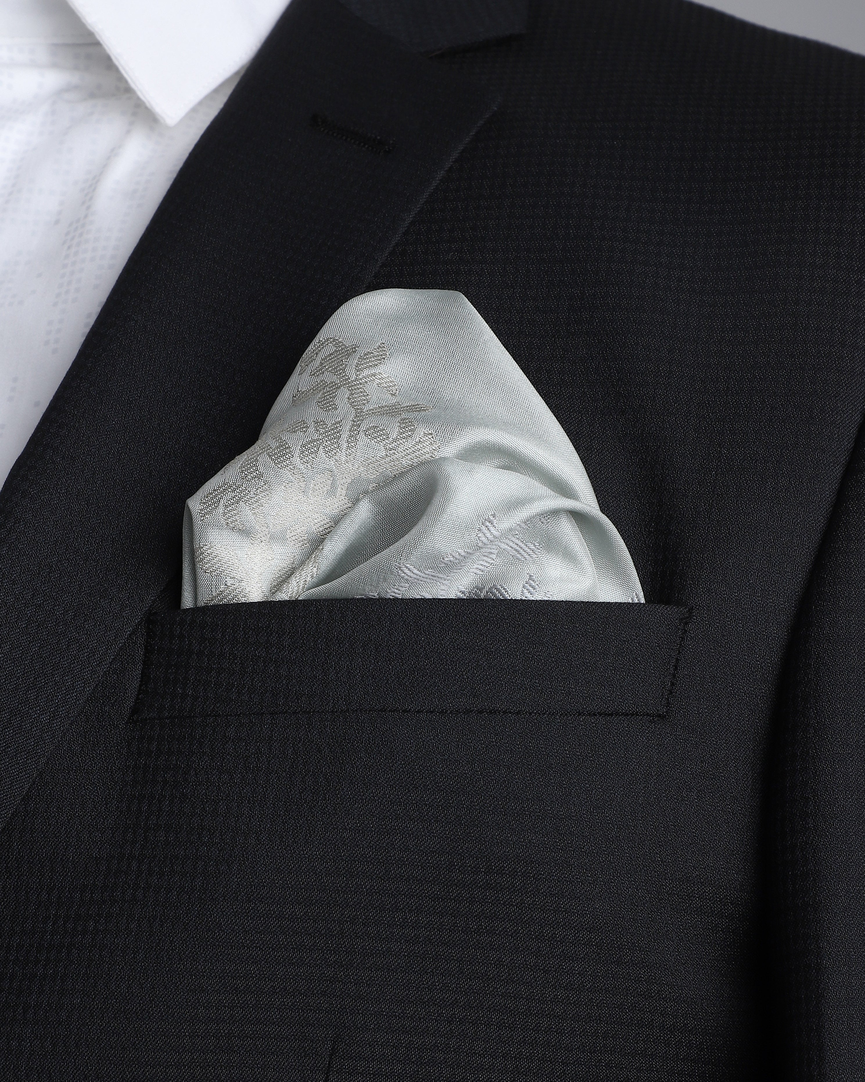 Bouquet Banarasi Kadwa Silk Pocket Square