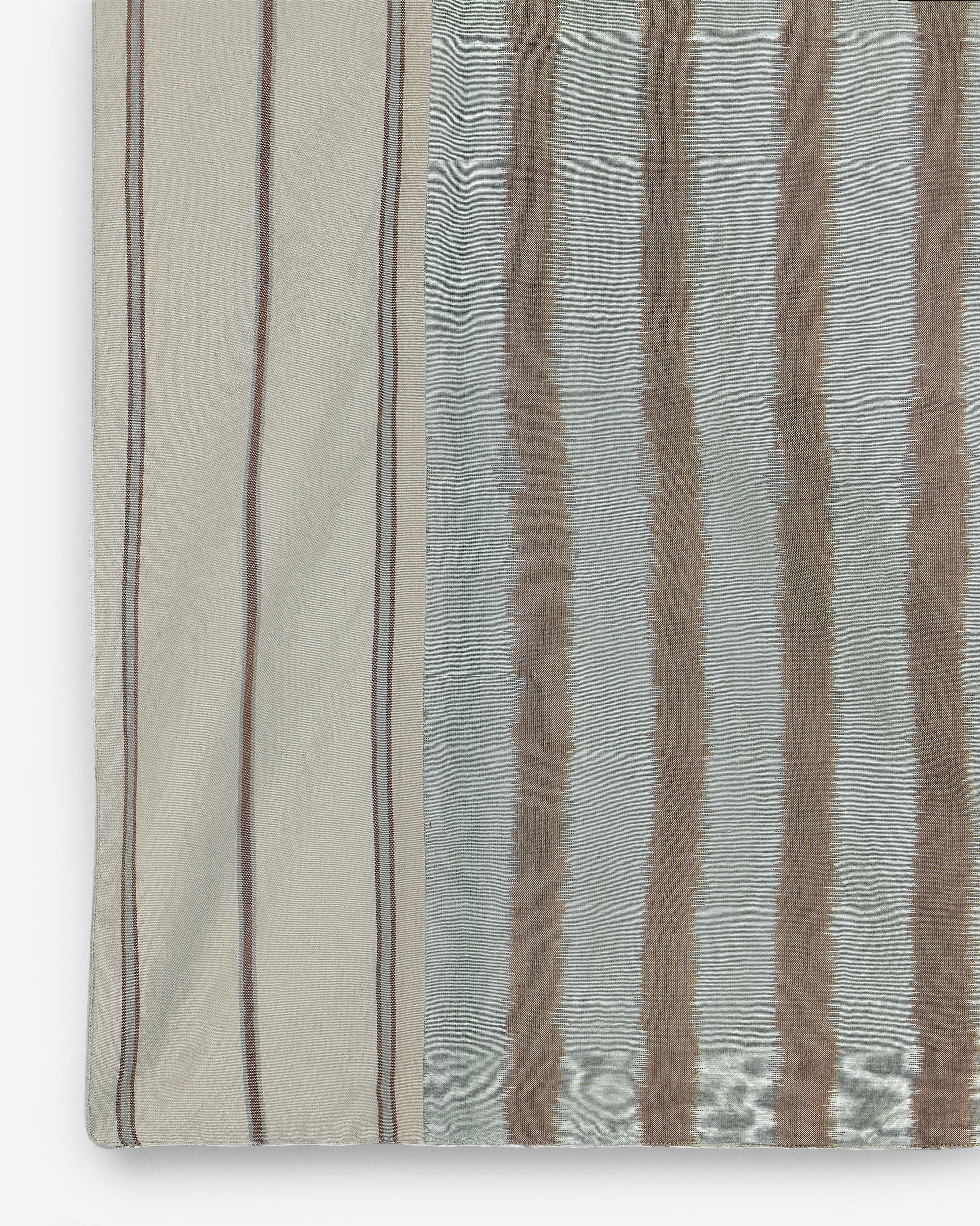 Linear Pochampally Weft Ikat Cotton Throw