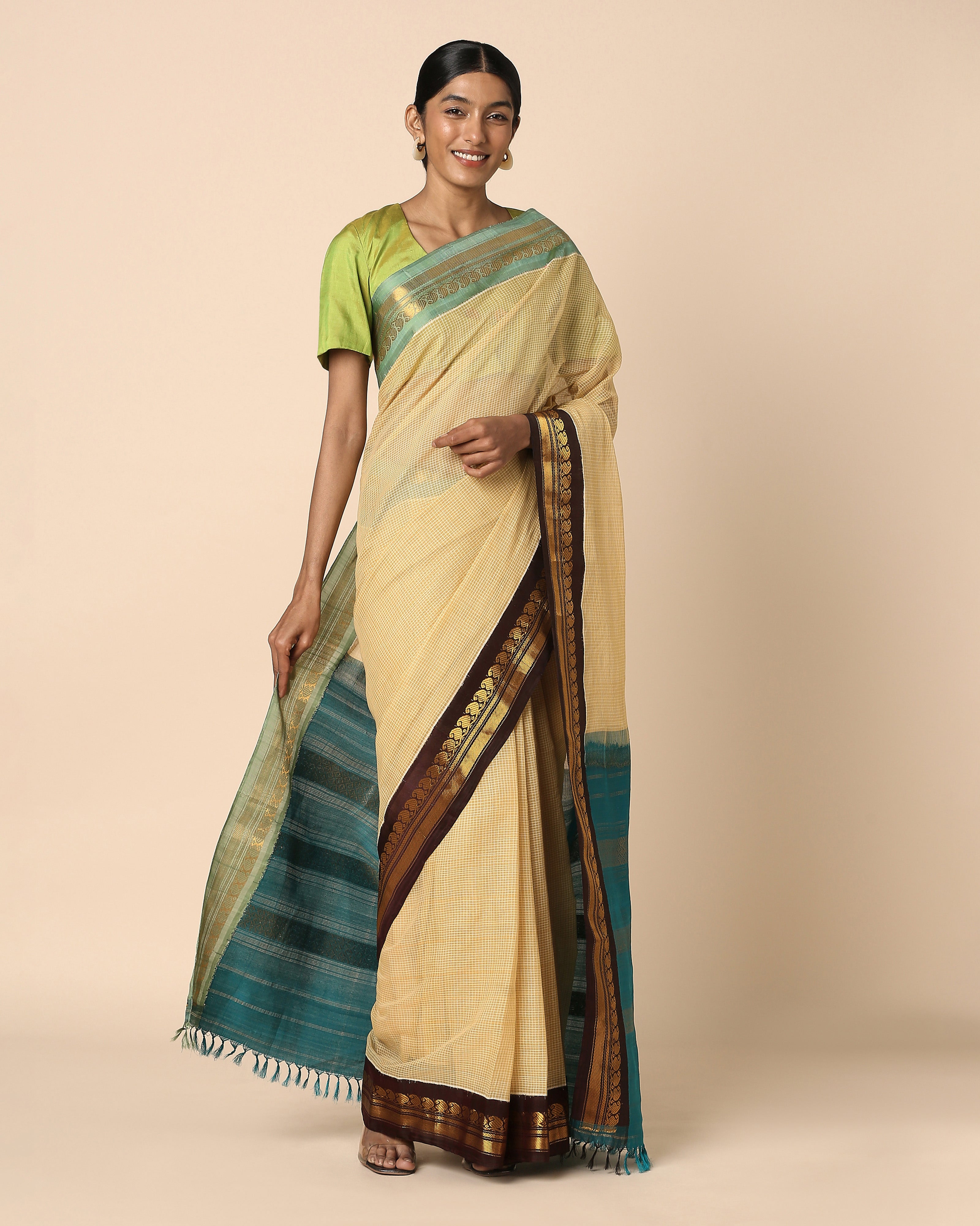 Maham Gadwal Kuttu Weave Cotton Silk Saree