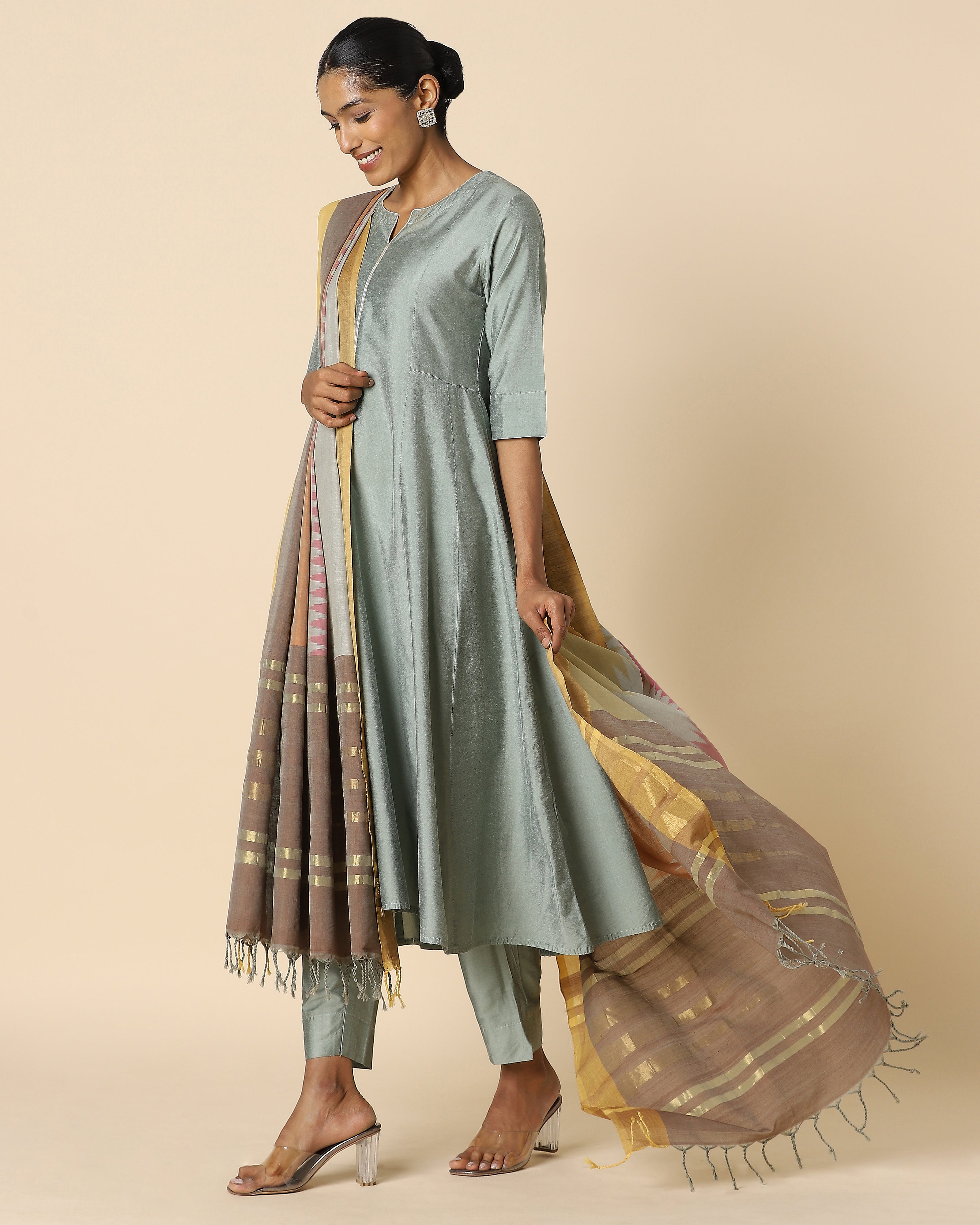 Aadhavi Pochampally Weft Ikat Cotton Dupatta