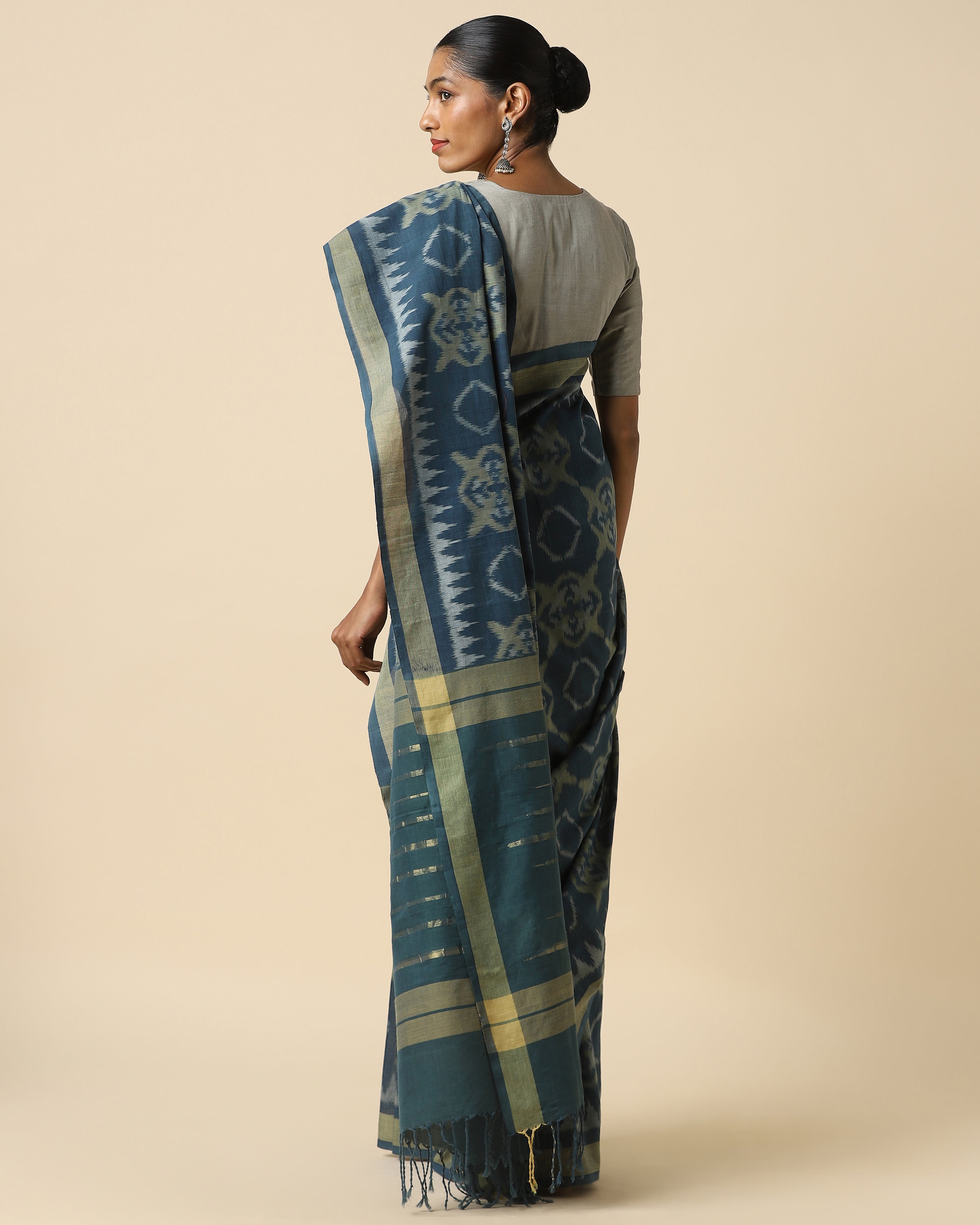 Naaz Pochampally Weft Ikat Cotton Saree