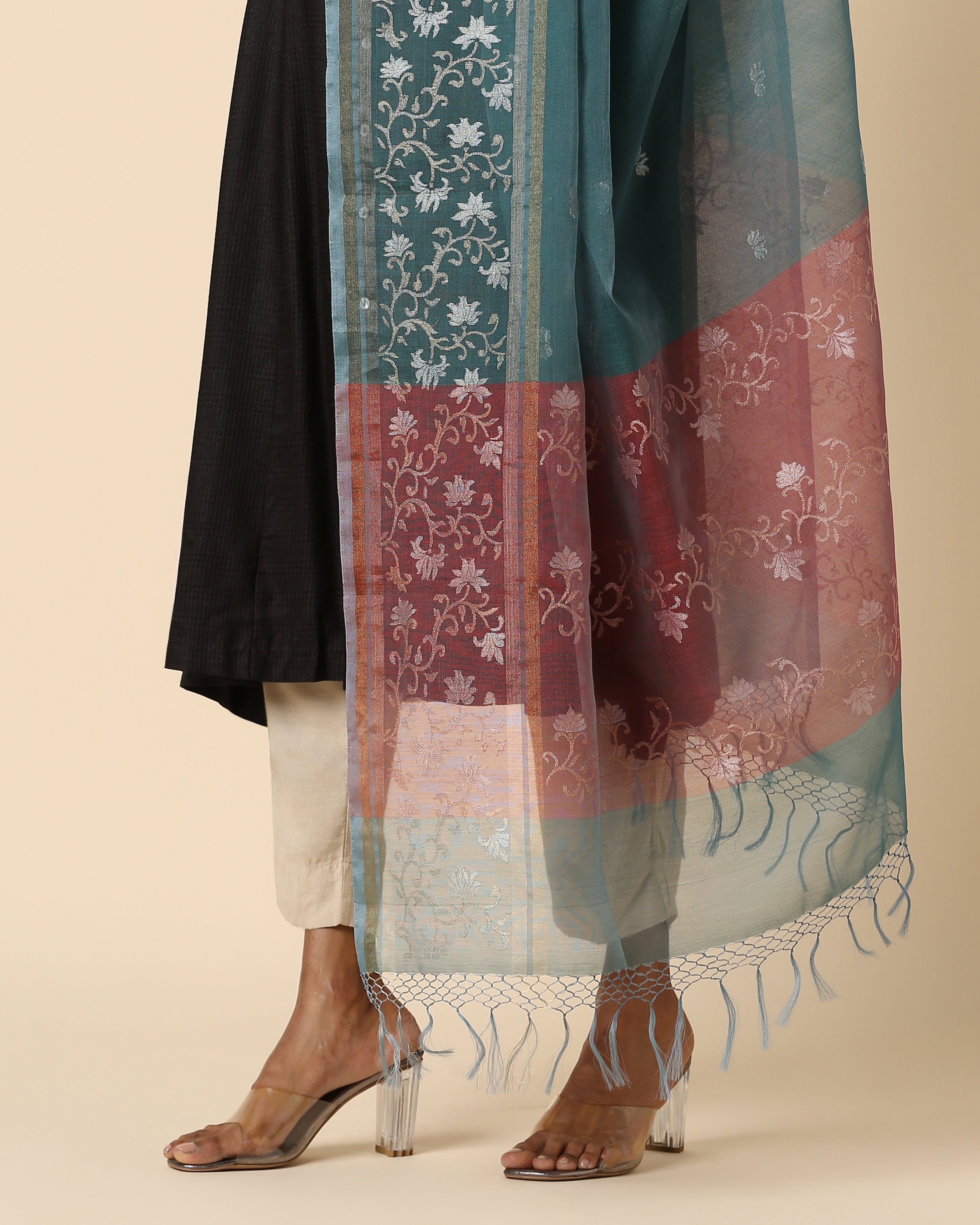 Aaisha Banarasi Jamdani Silk Cotton Dupatta
