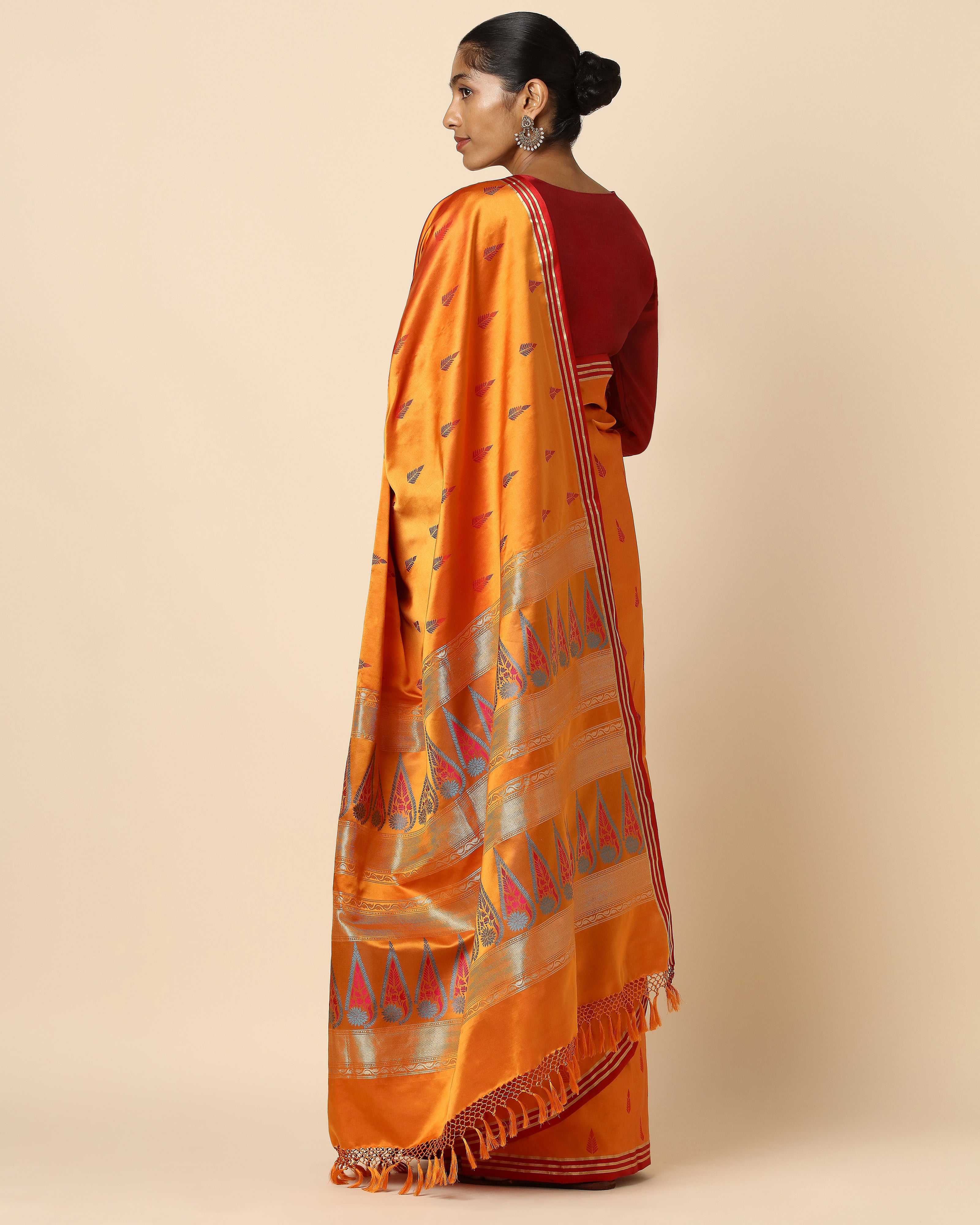 Saisha Banarasi Tanchoi Silk Saree