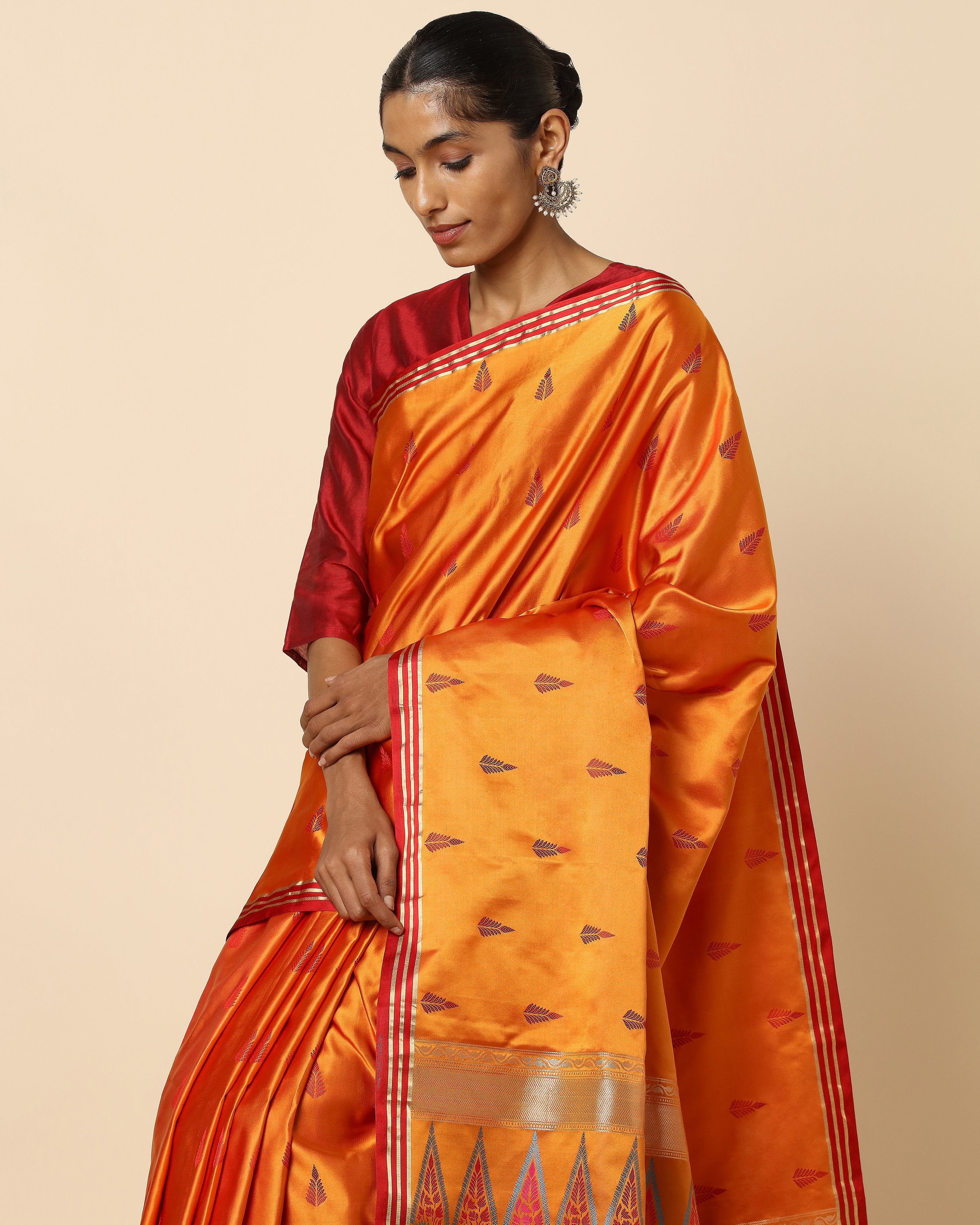 Saisha Banarasi Tanchoi Silk Saree