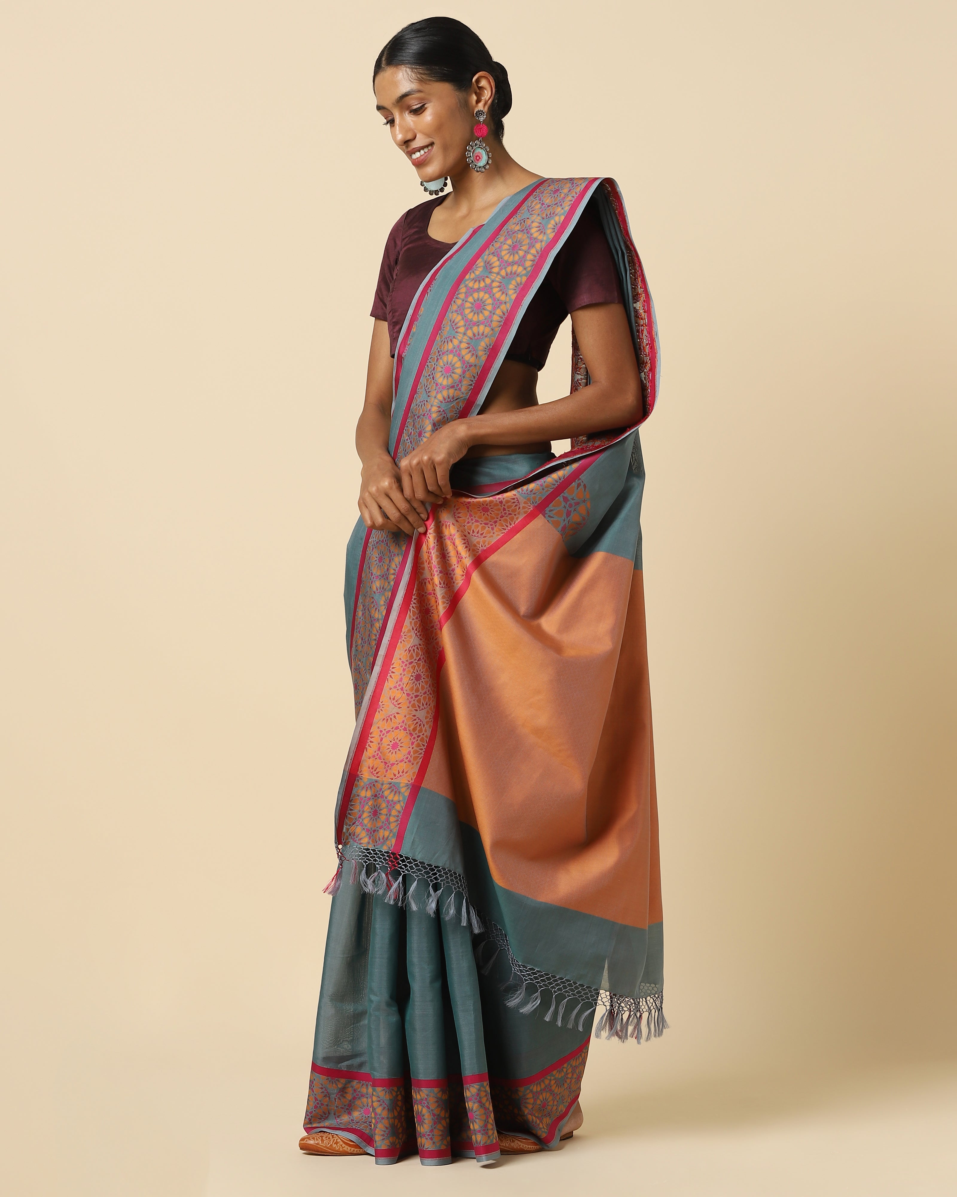 Aanj Banarasi Cutwork Silk Cotton Saree