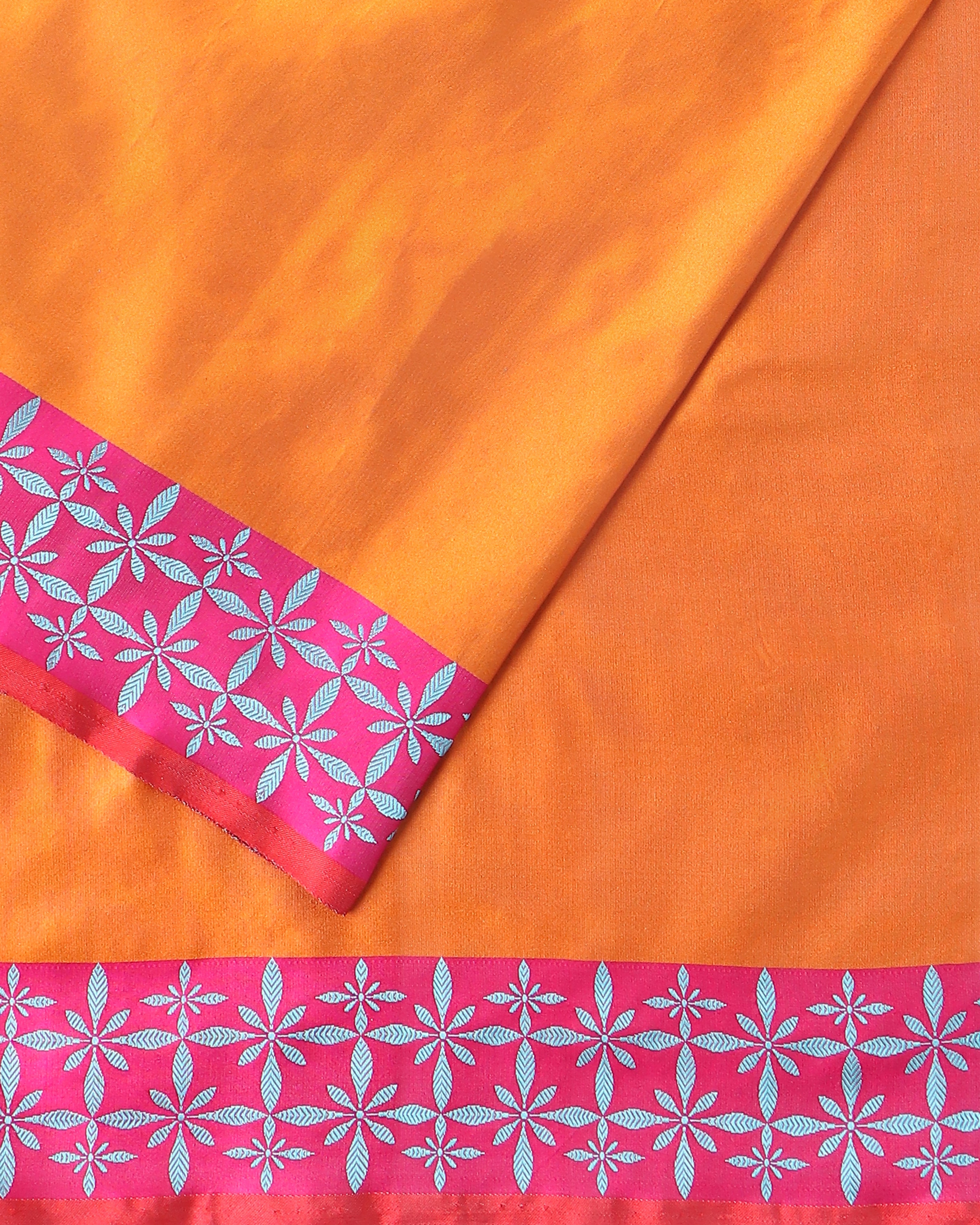 Uzma Banarasi Tanchoi Silk Saree