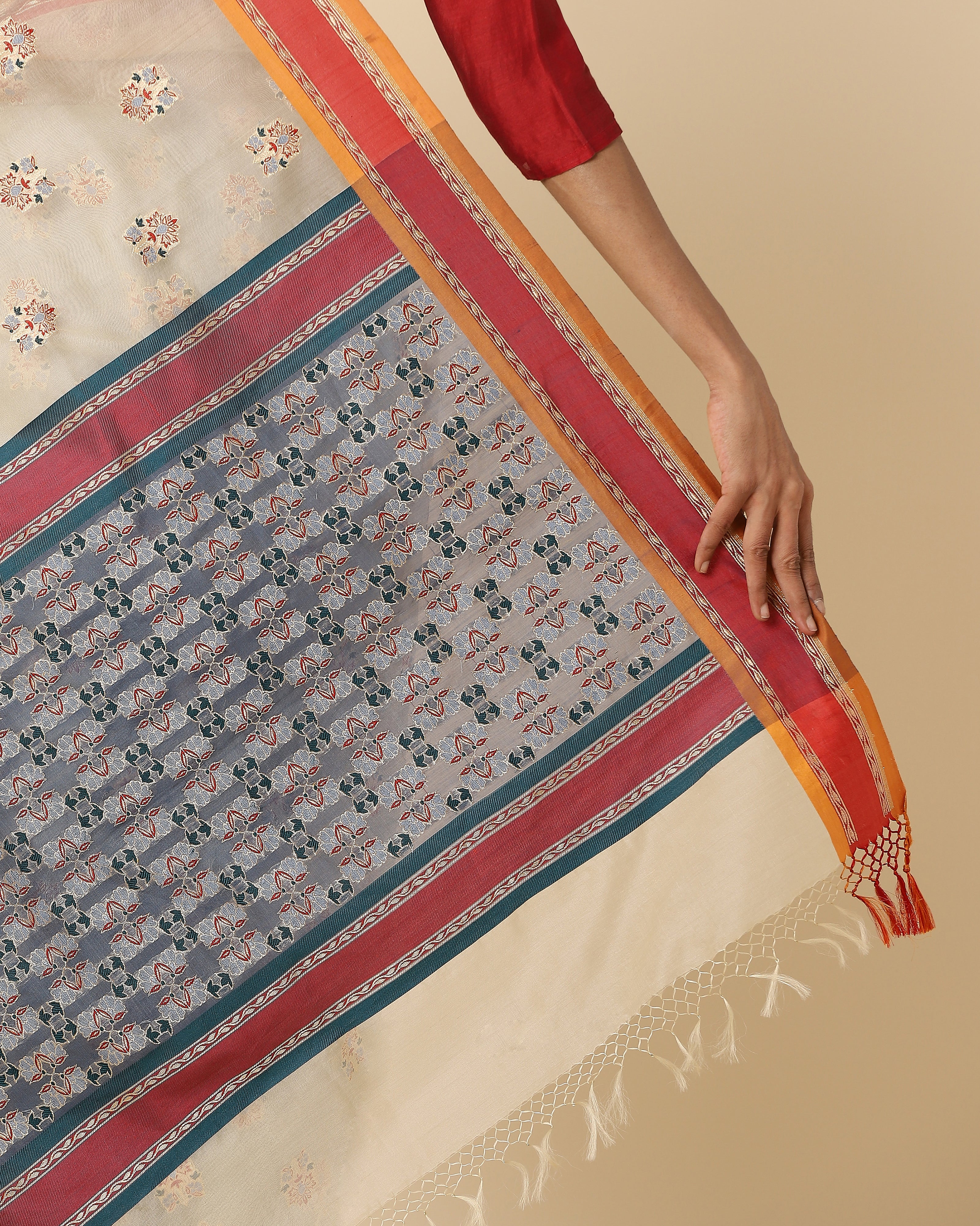 Prarthi Banarasi Kadwa Silk Saree