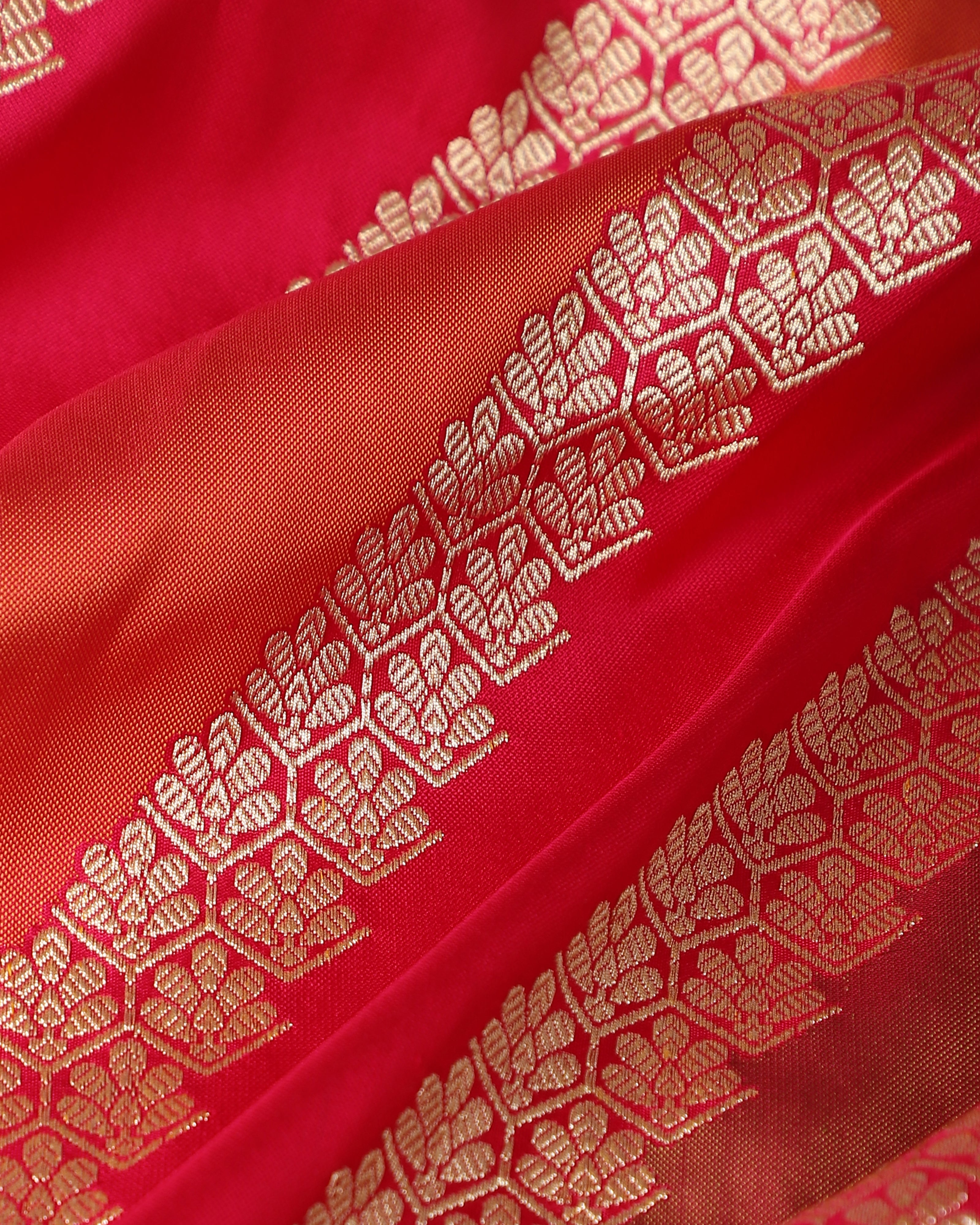 Vivaan Banarasi Kadwa Silk Saree