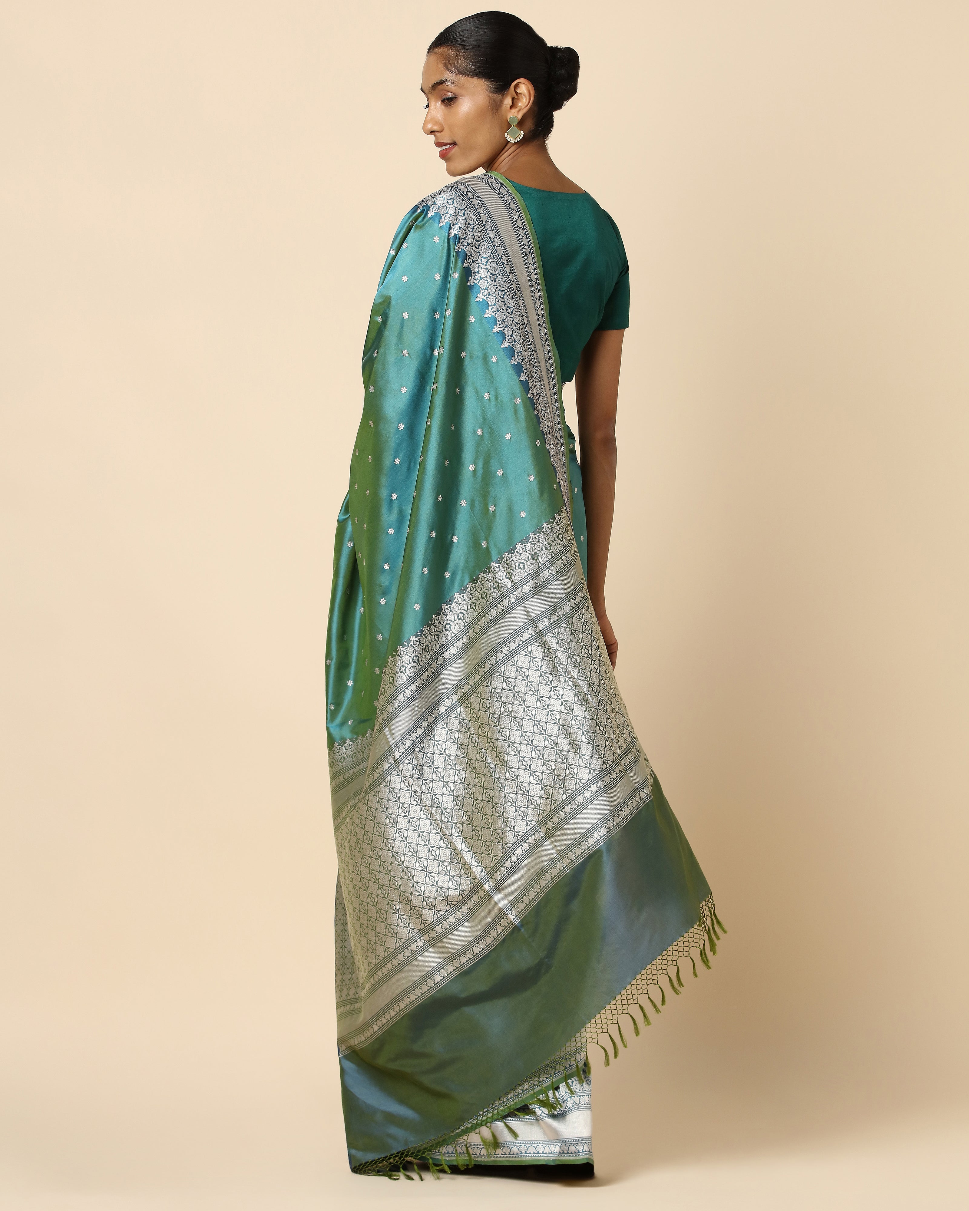 Prasudhi Banarasi Kadwa Silk Saree