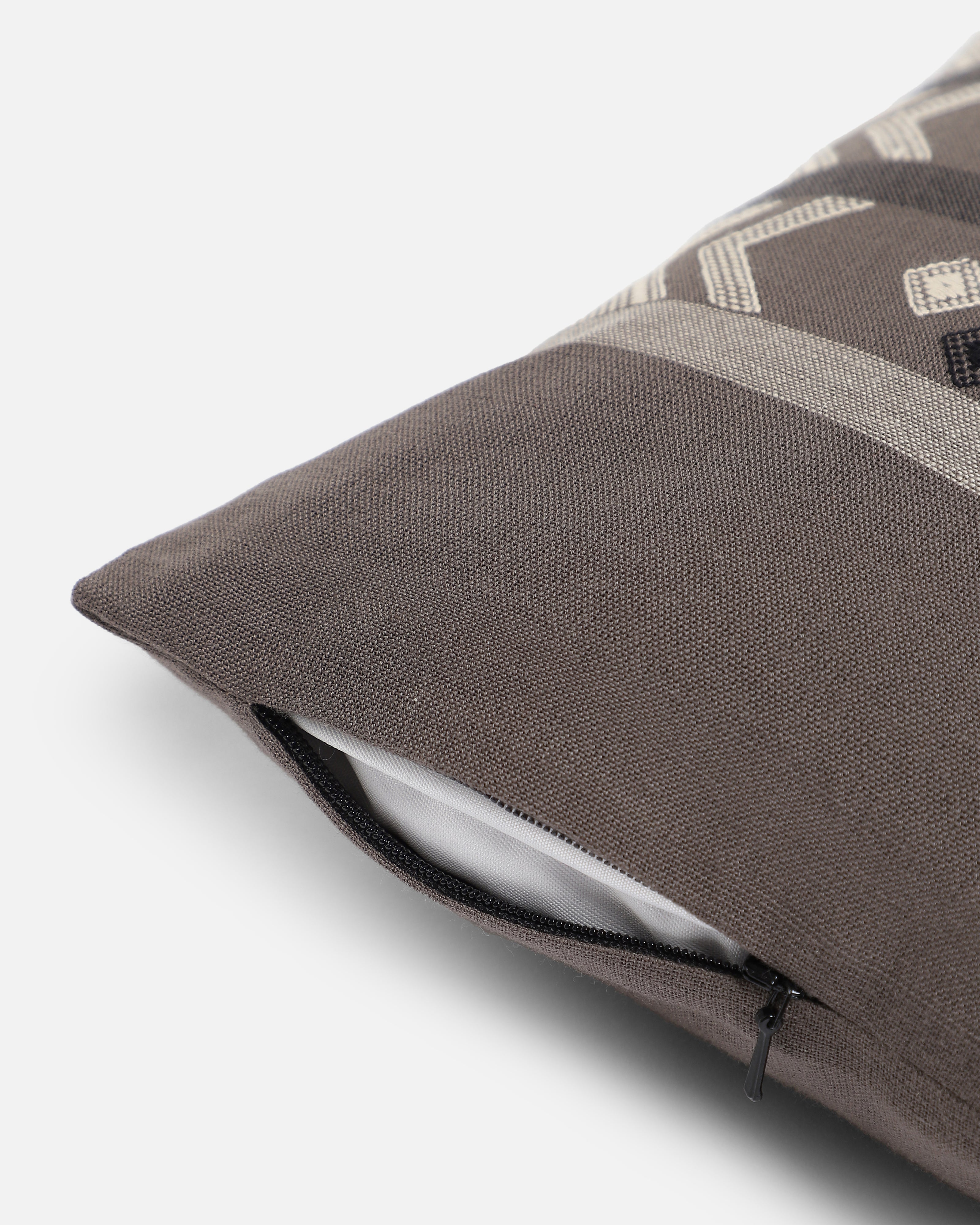 Relia Bhujodi Extra Weft Cotton Cushion Cover