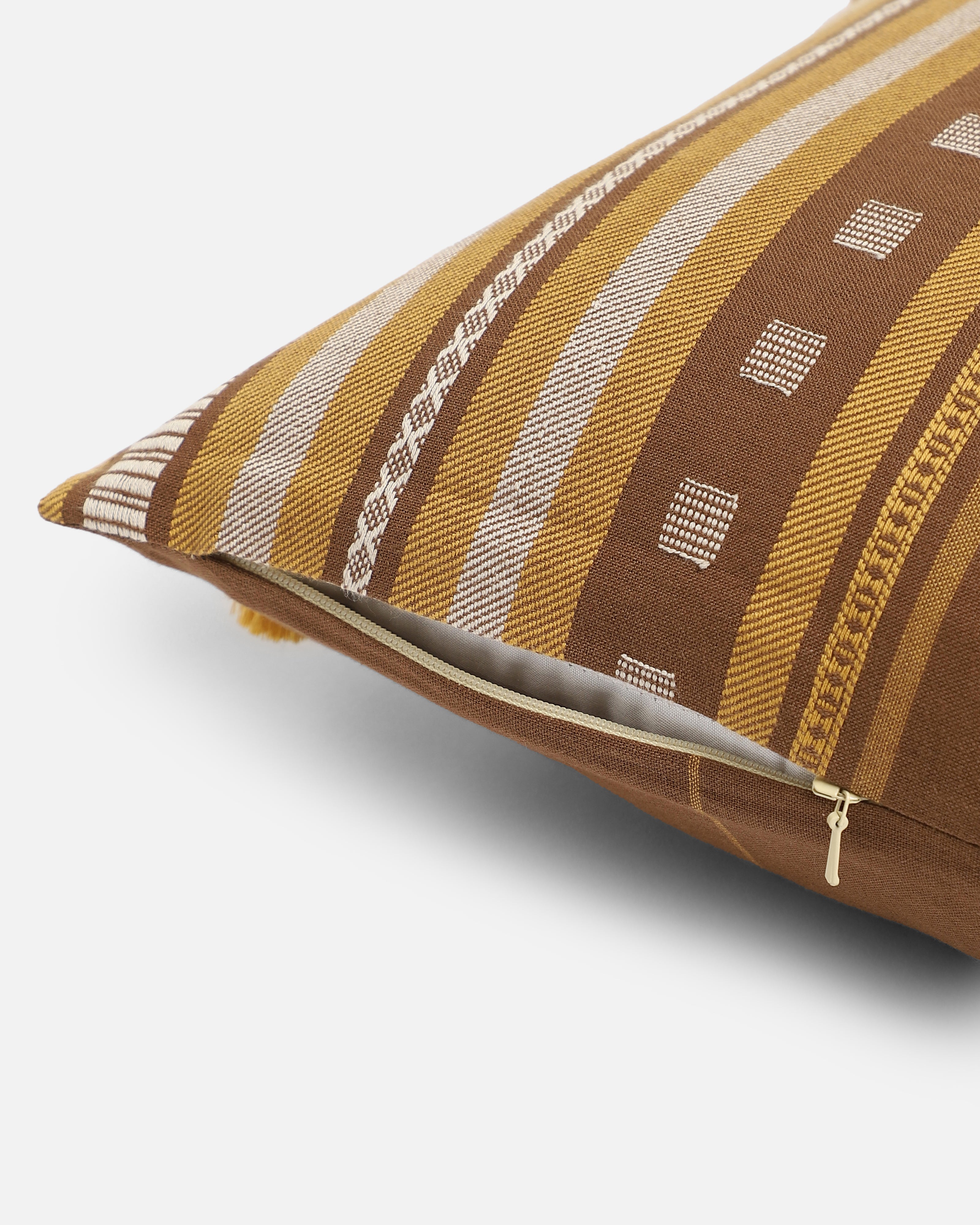 Marcu Bhujodi Extra Weft Cotton Cushion Cover