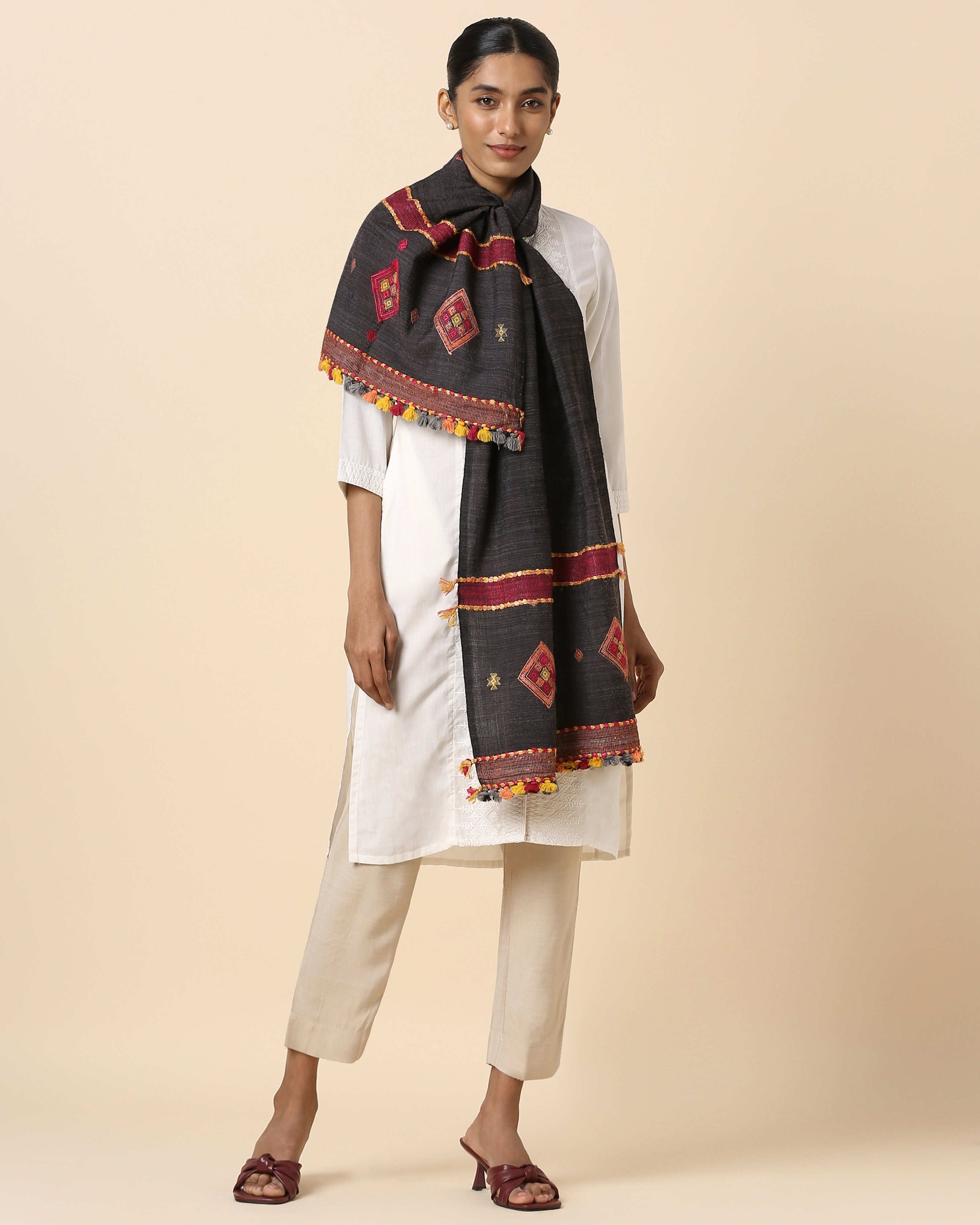 Caria Bhujodi Extra Weft Wool Silk Stole