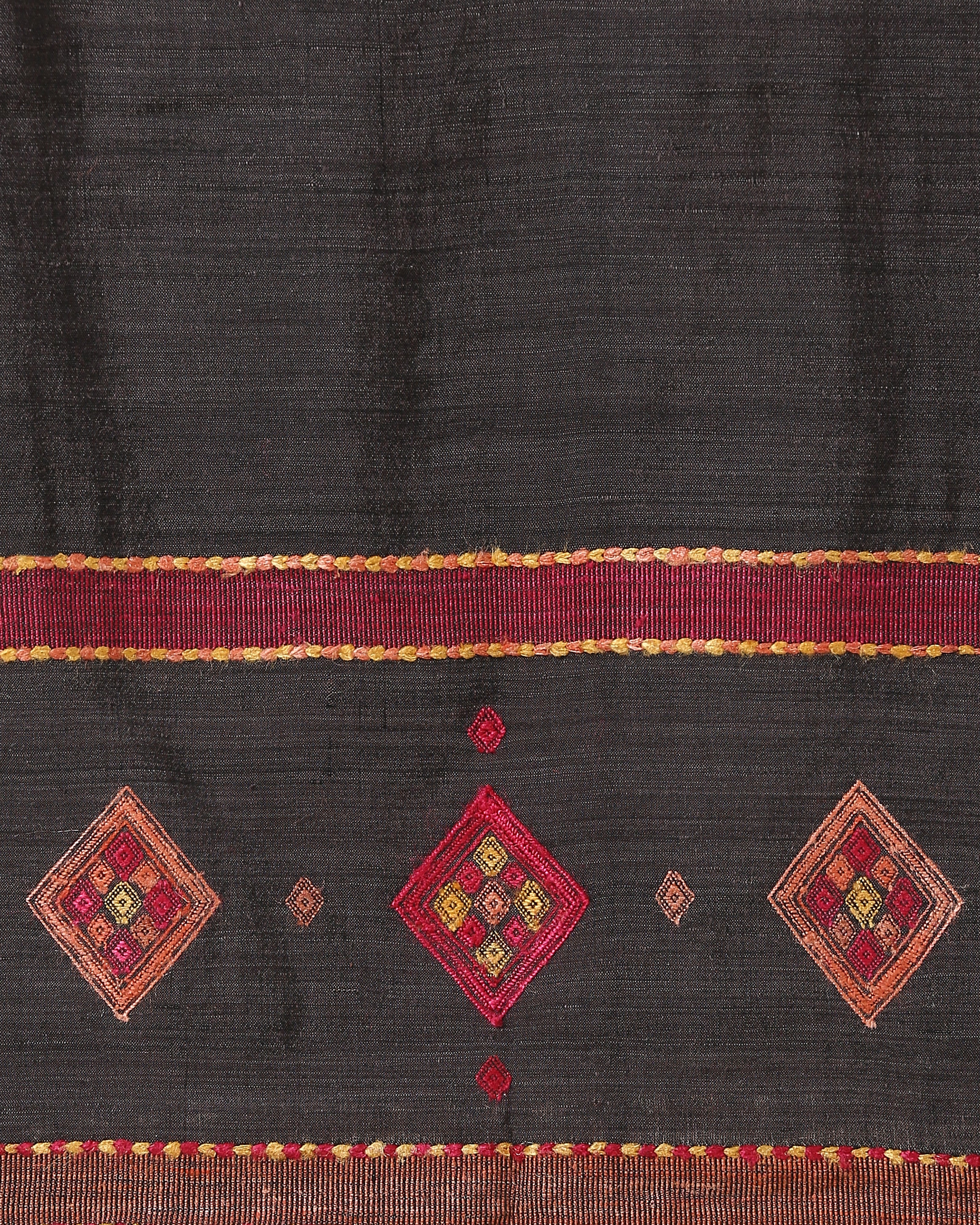Caria Bhujodi Extra Weft Wool Silk Stole
