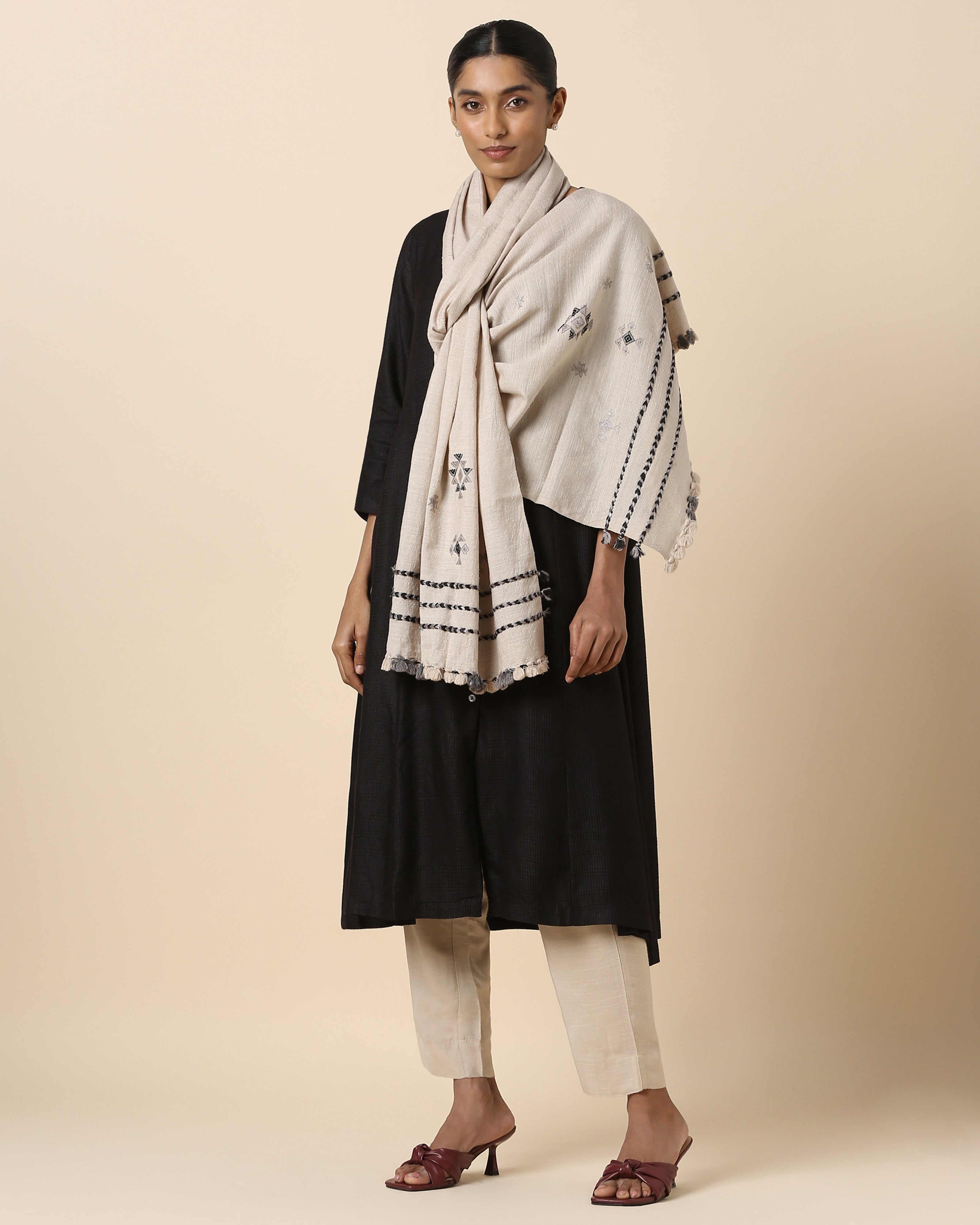 Filiz Bhujodi Extra Weft Wool Silk Stole