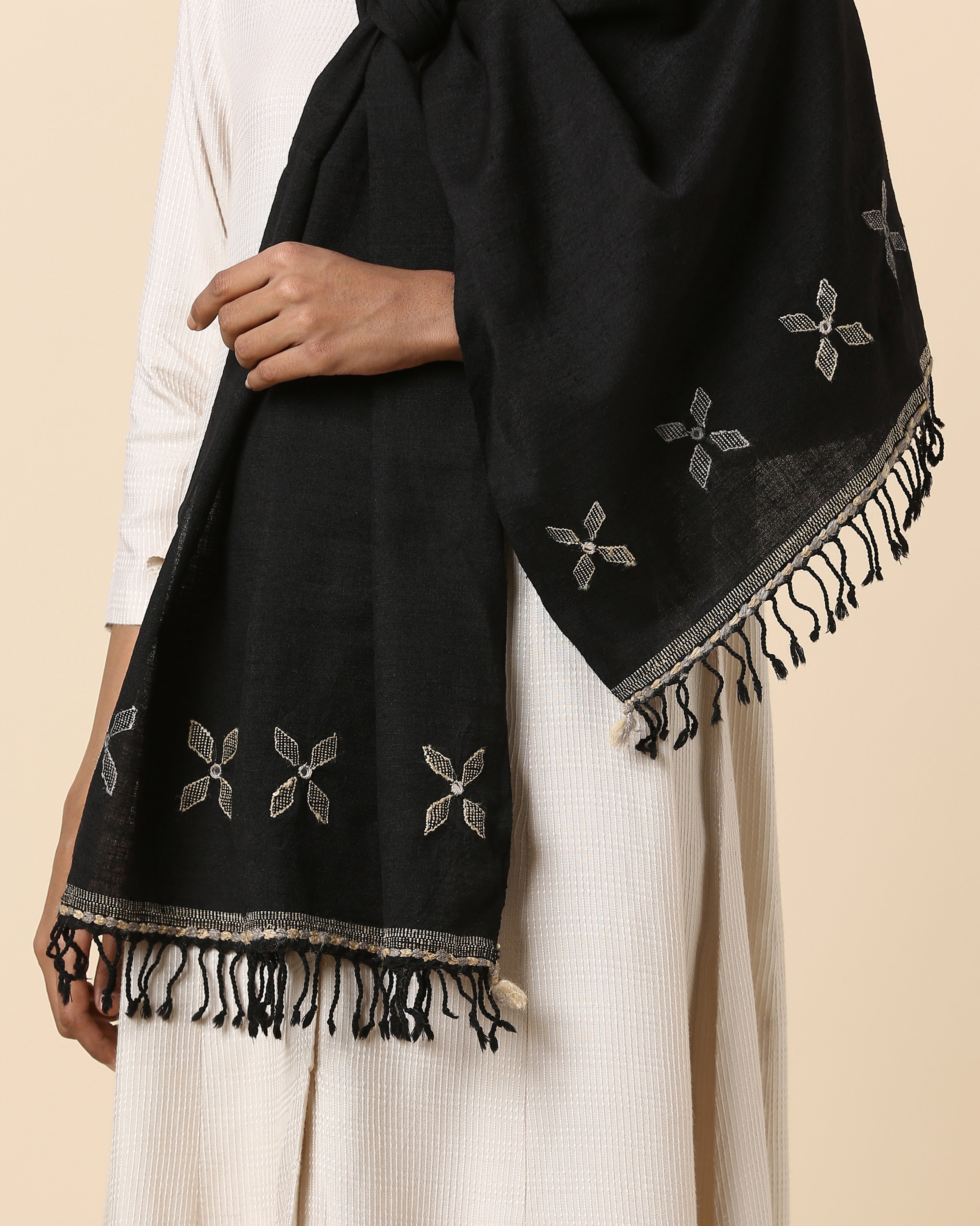 Floryn Bhujodi Extra Weft Wool Silk Stole