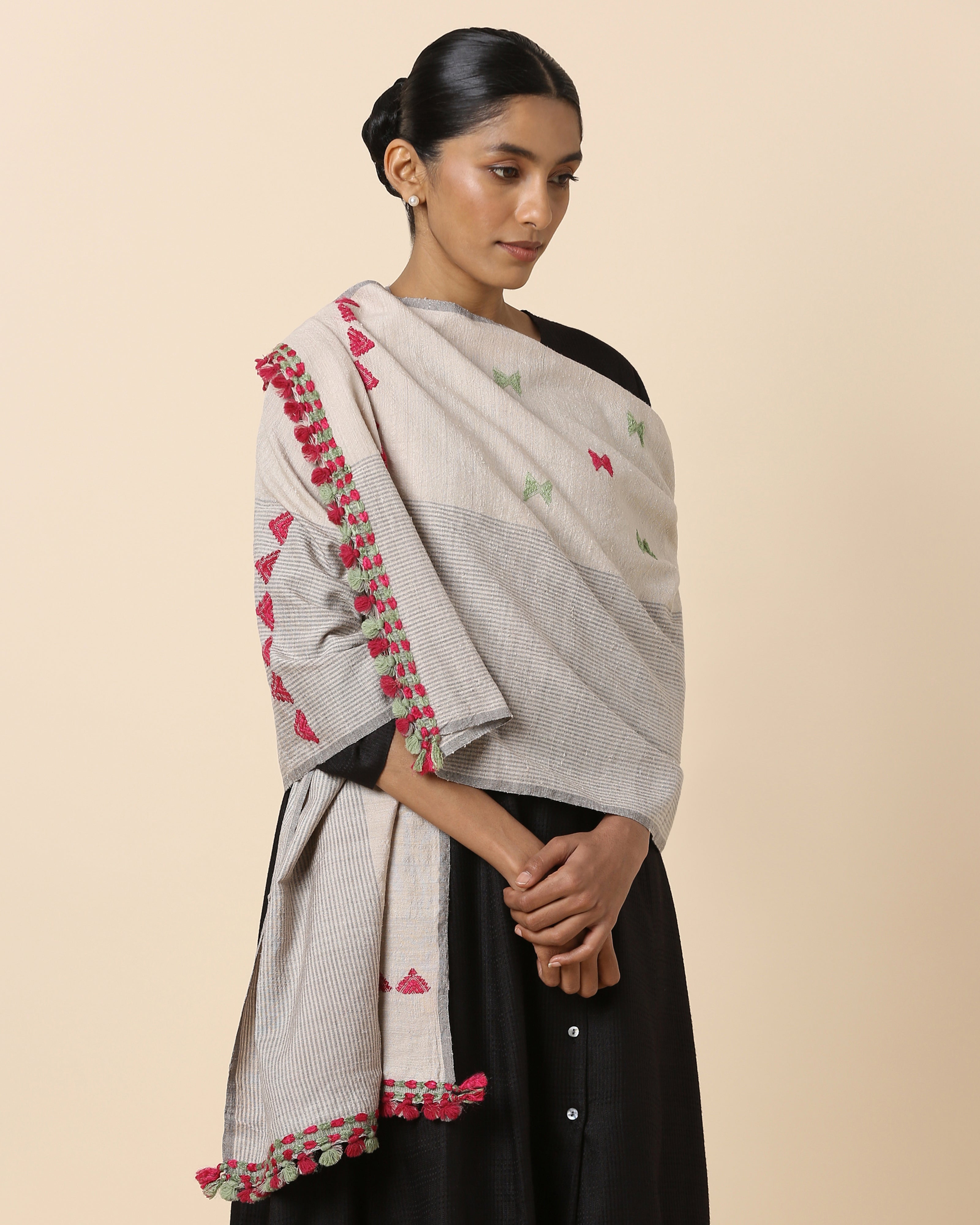 Shreshta Bhujodi Extra Weft Wool Silk Stole