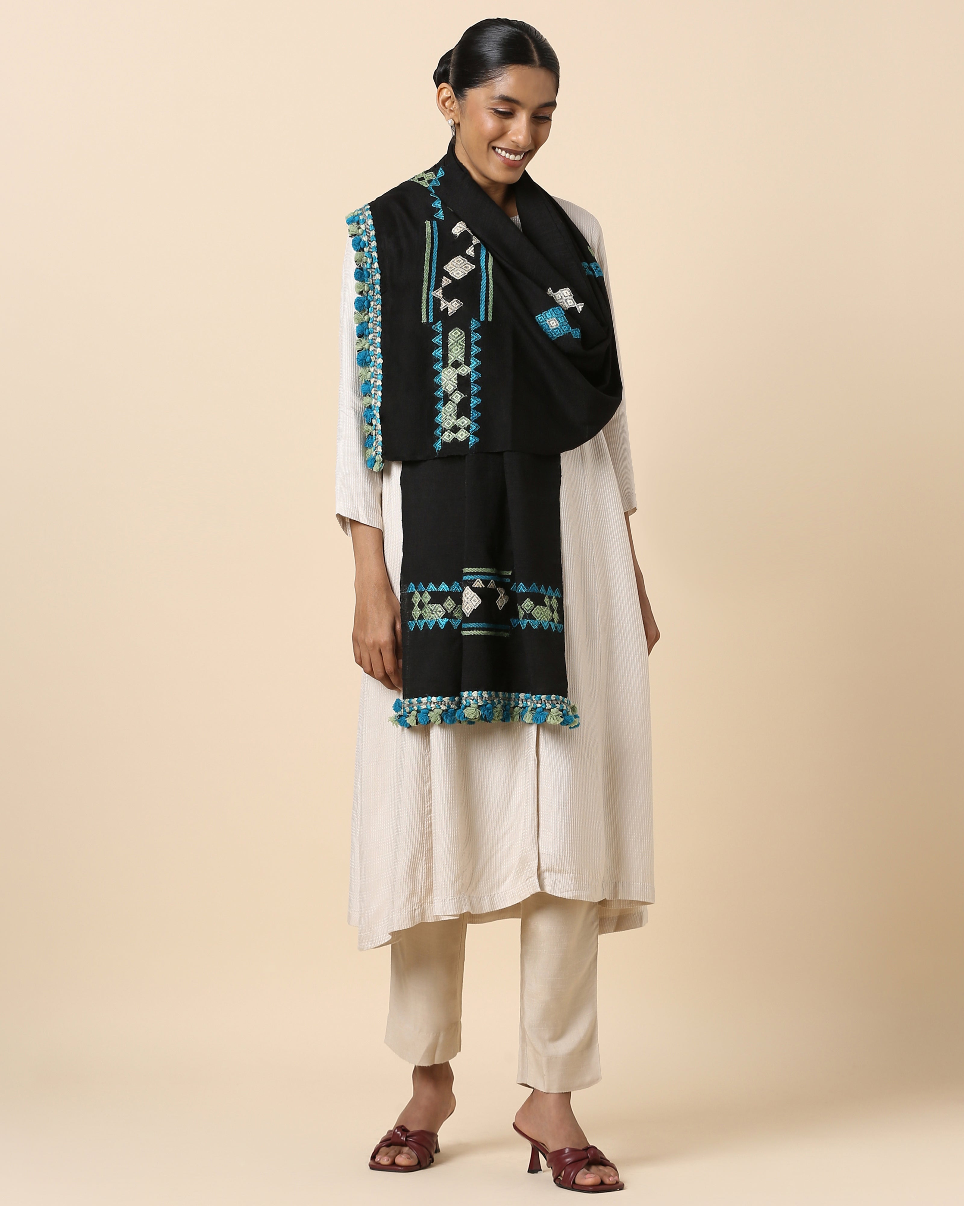 Urja Bhujodi Extra Weft Wool Silk Stole