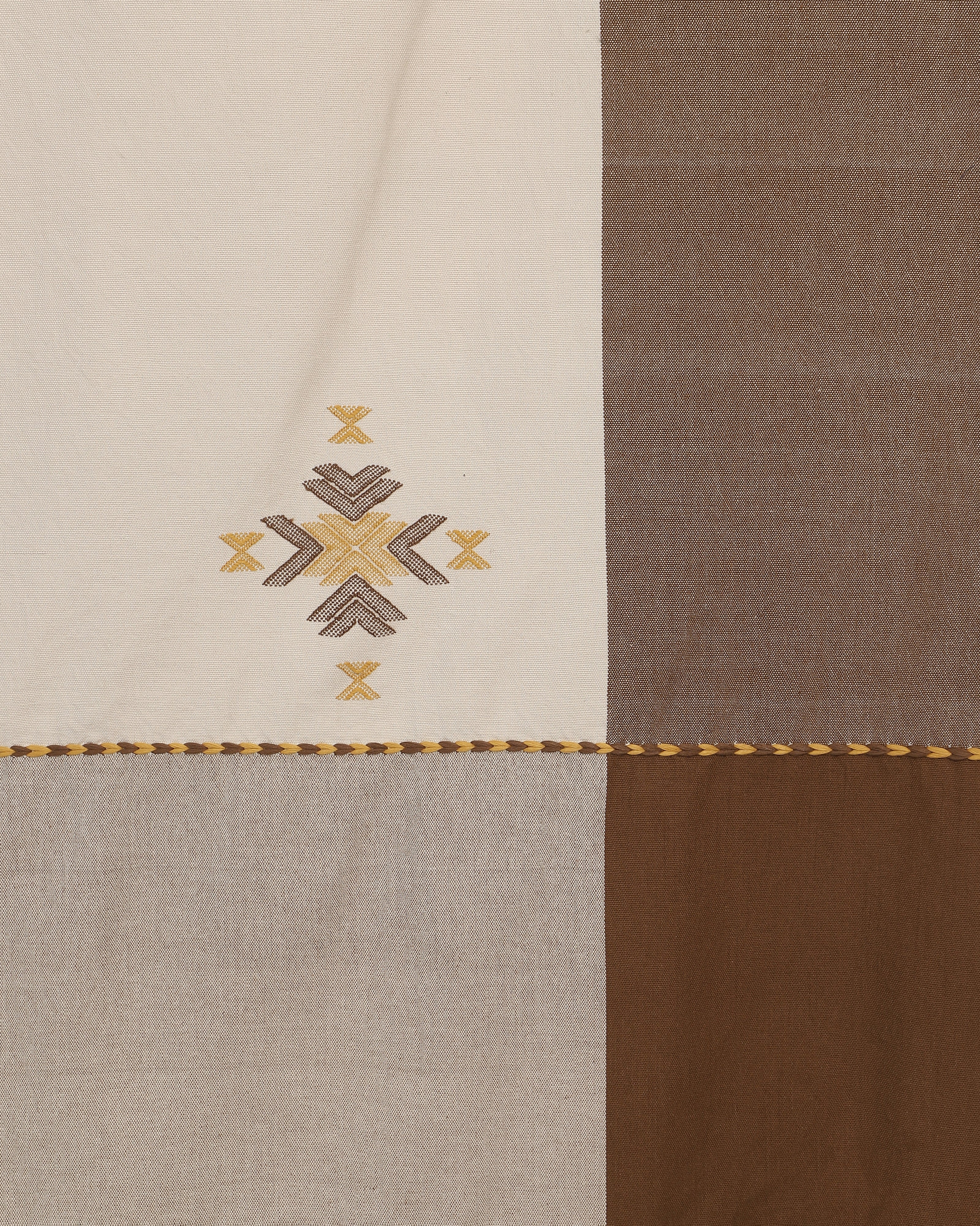 Ivona Bhujodi Extra Weft Cotton Table Cover