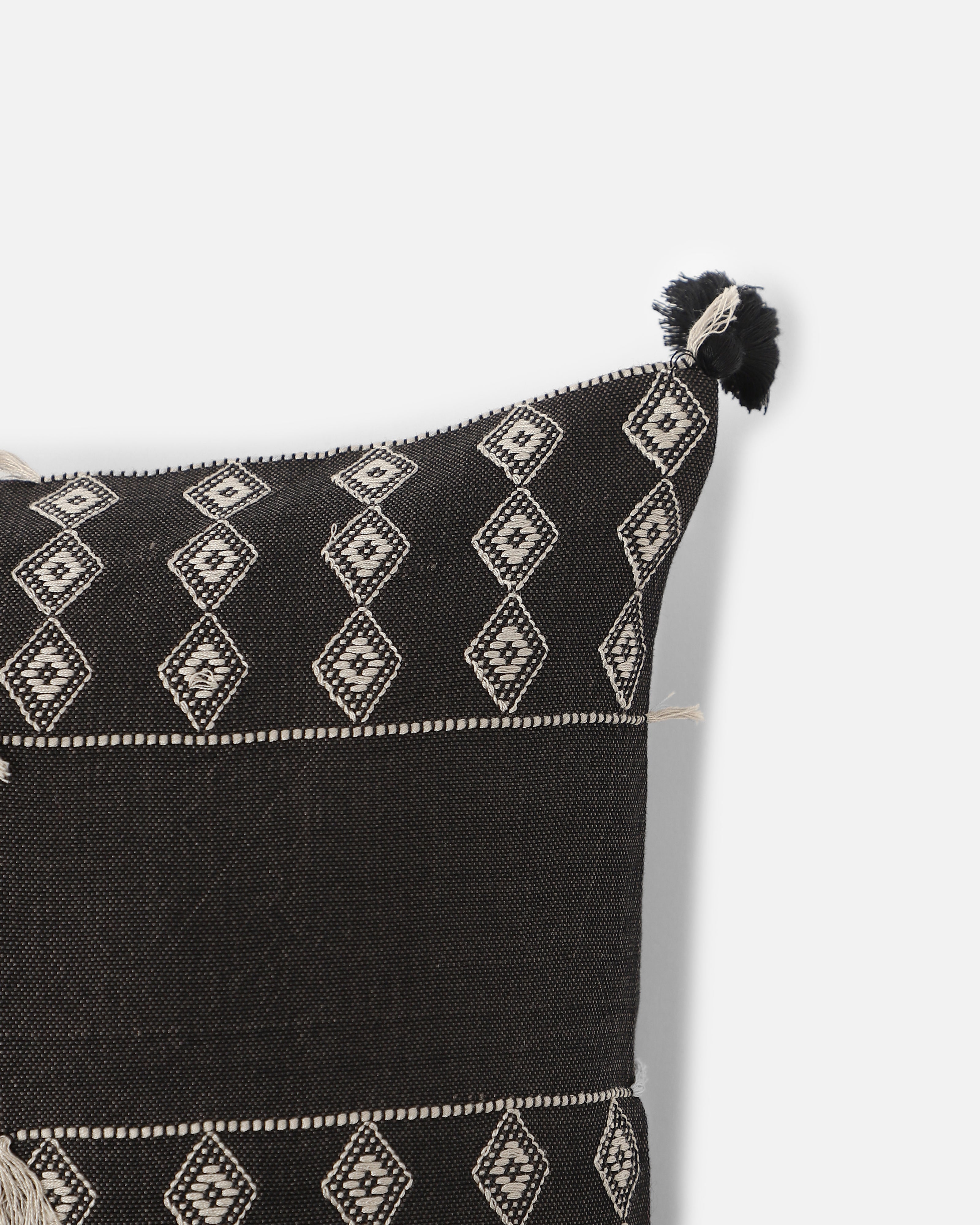 Block Bhujodi Extra Weft Cotton Cushion Cover