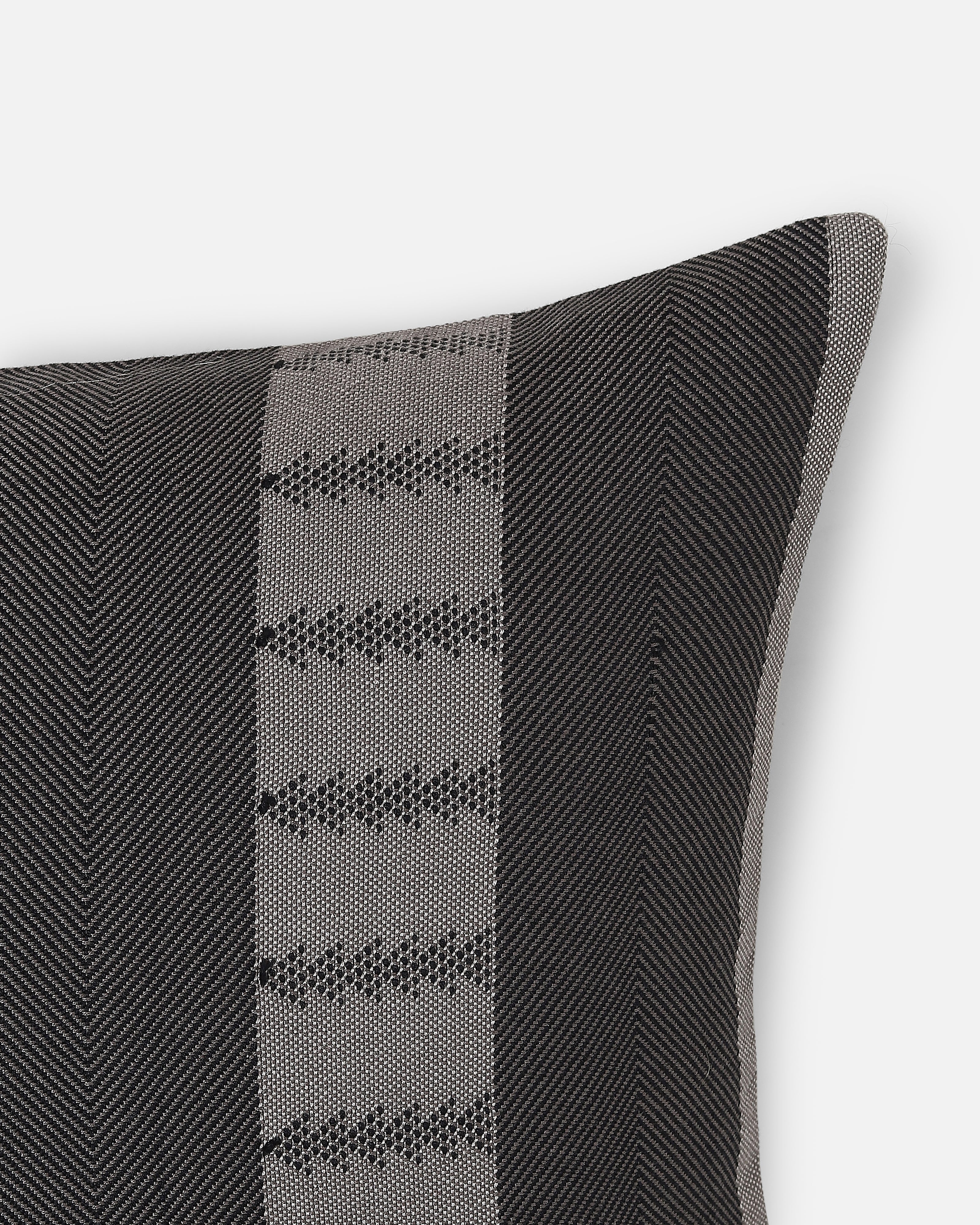 Step Bhujodi Extra Weft Cotton Cushion Cover