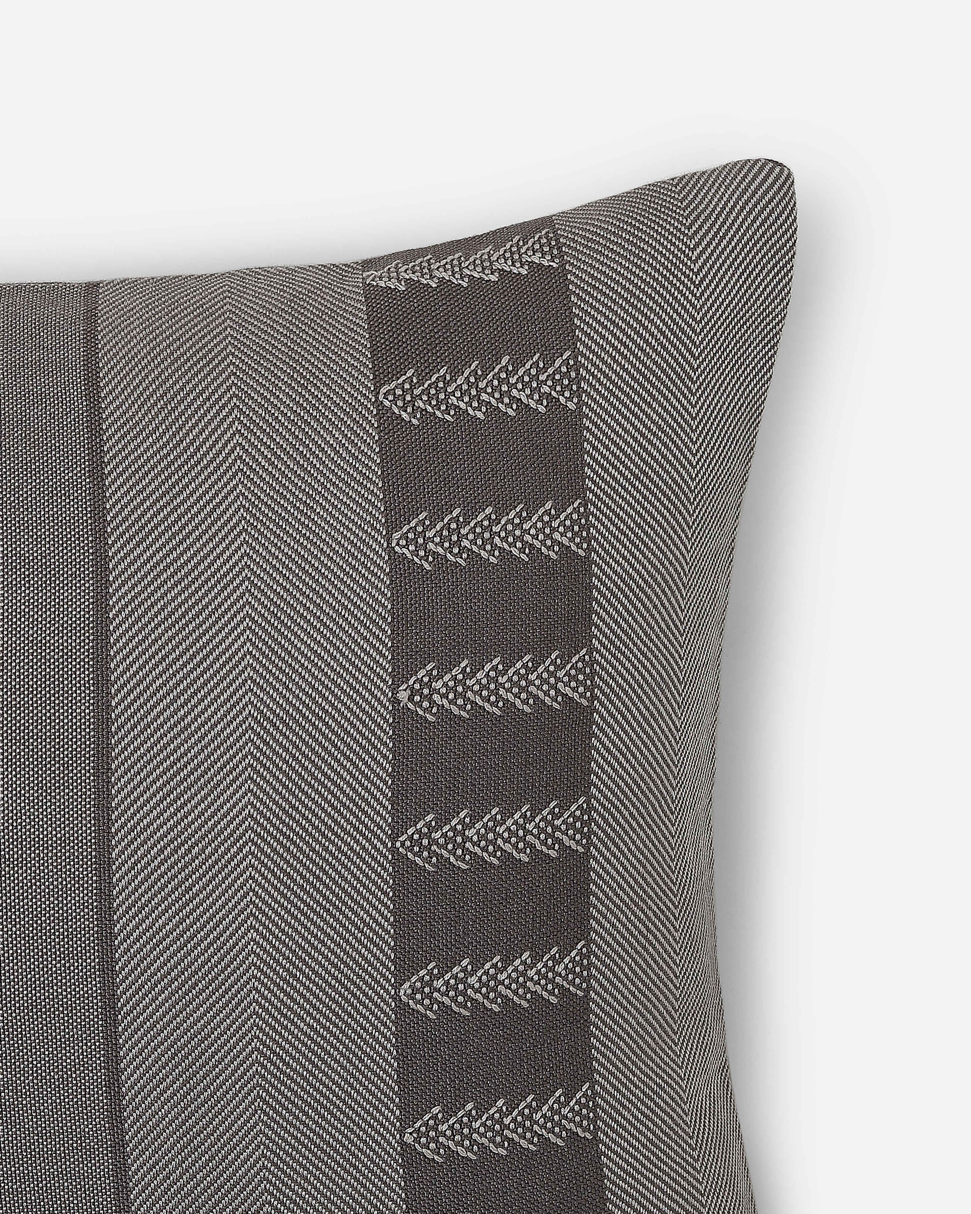 Step Bhujodi Extra Weft Cotton Cushion Cover