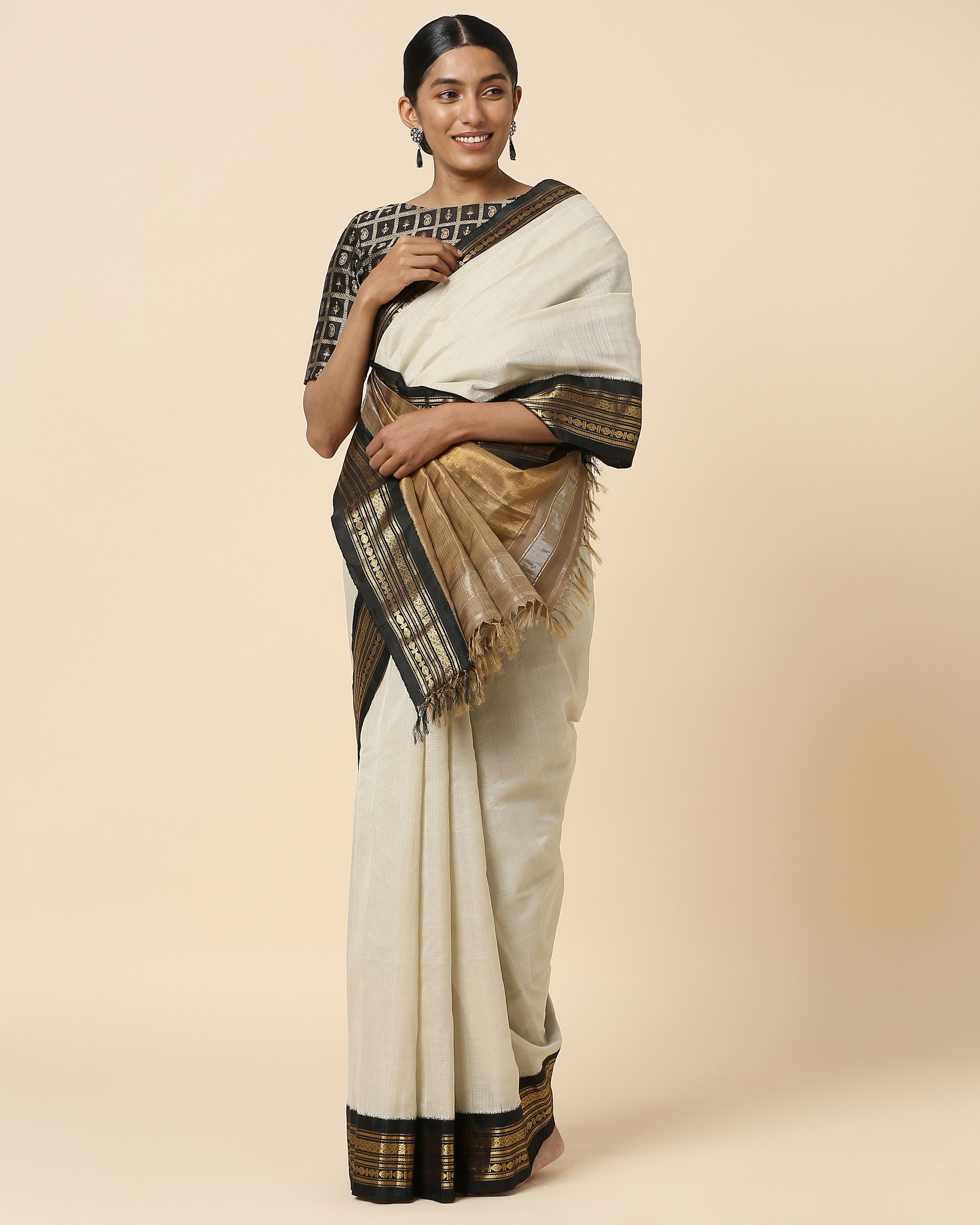 Jadora Gadwal Kuttu Weave Cotton Saree